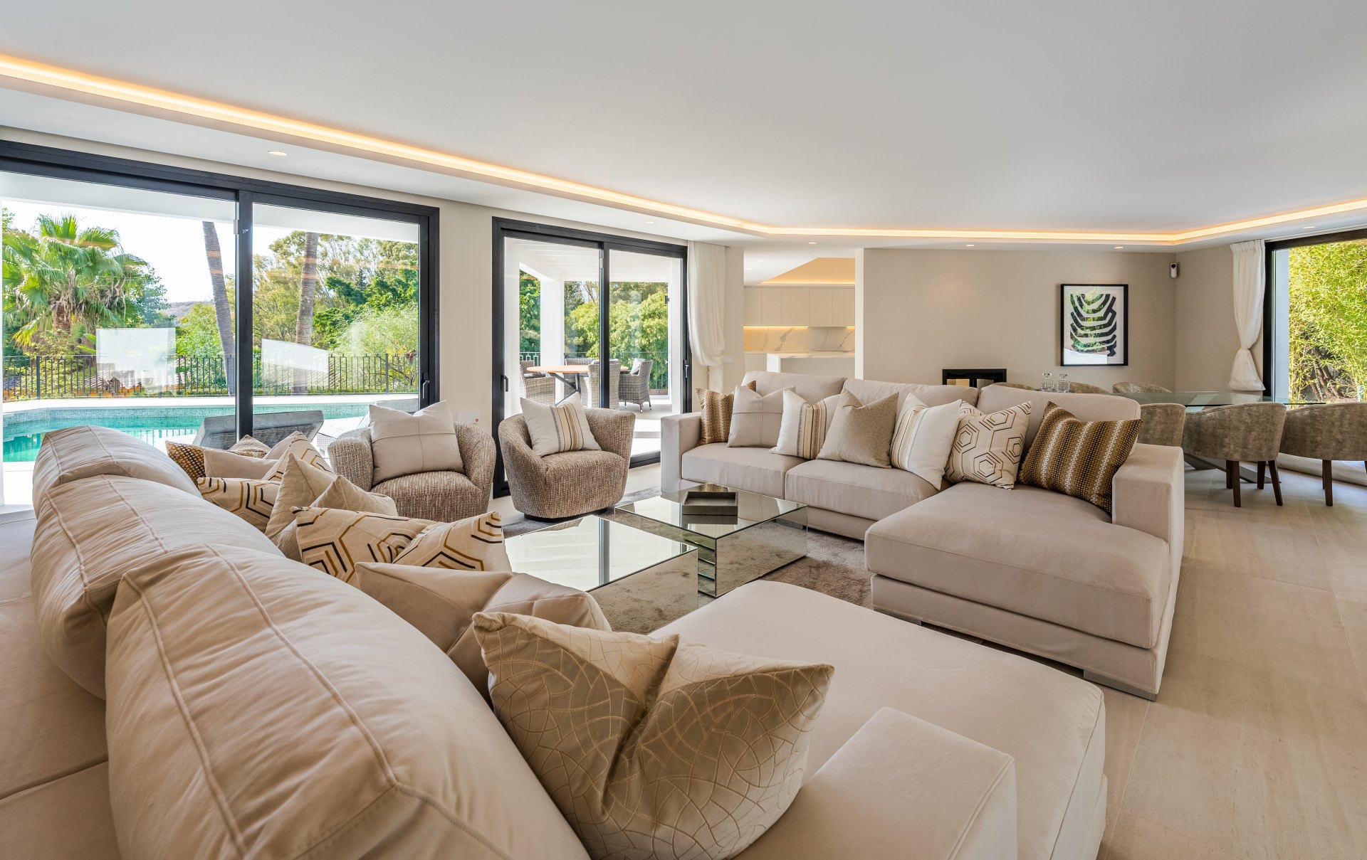 Villa contemporánea en la nueva Milla de Oro en El Paraíso, Estepona