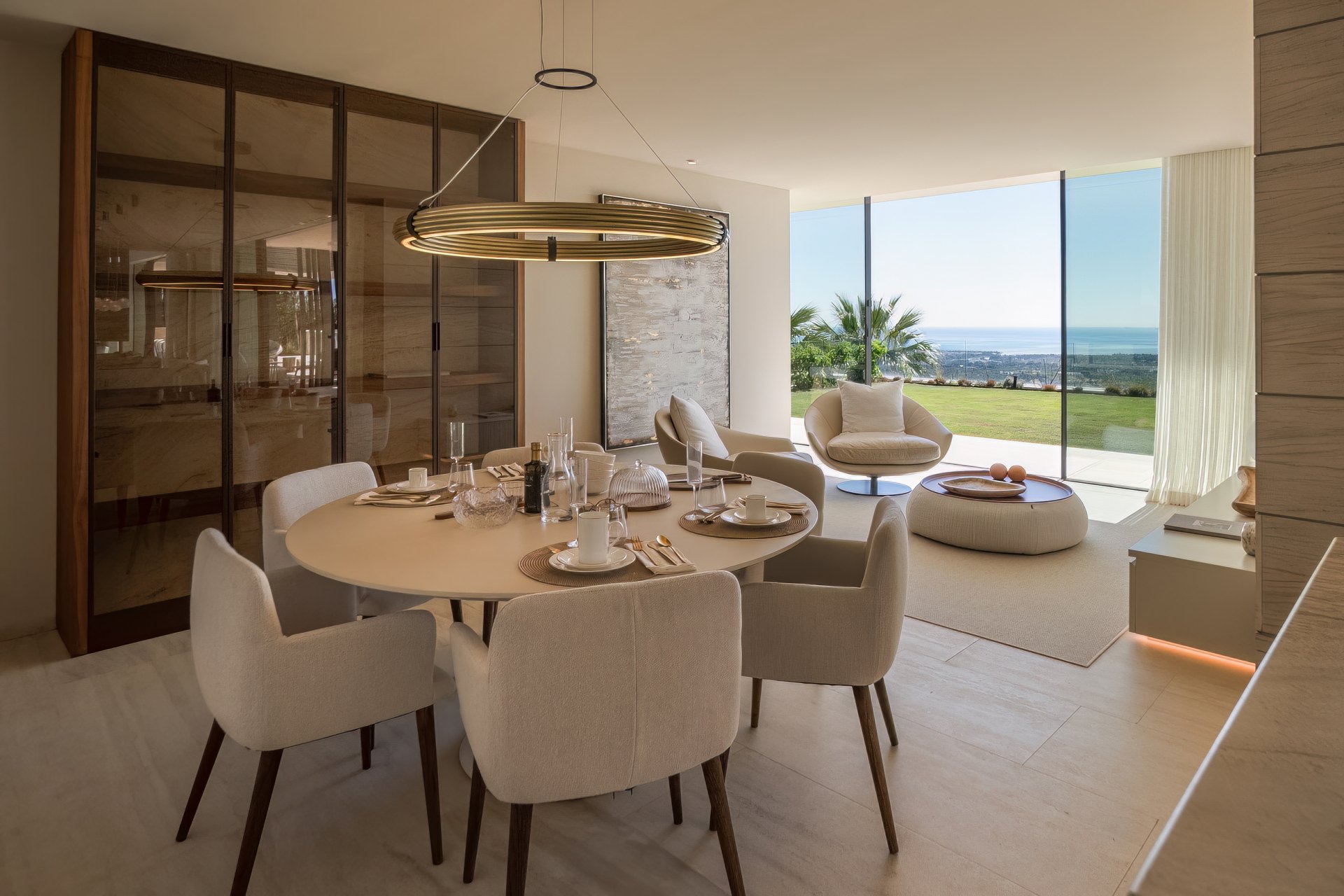 Villa bio arquitectónica de espectacular diseño con amplias vistas panorámicas en La Reserva, Sotogrande