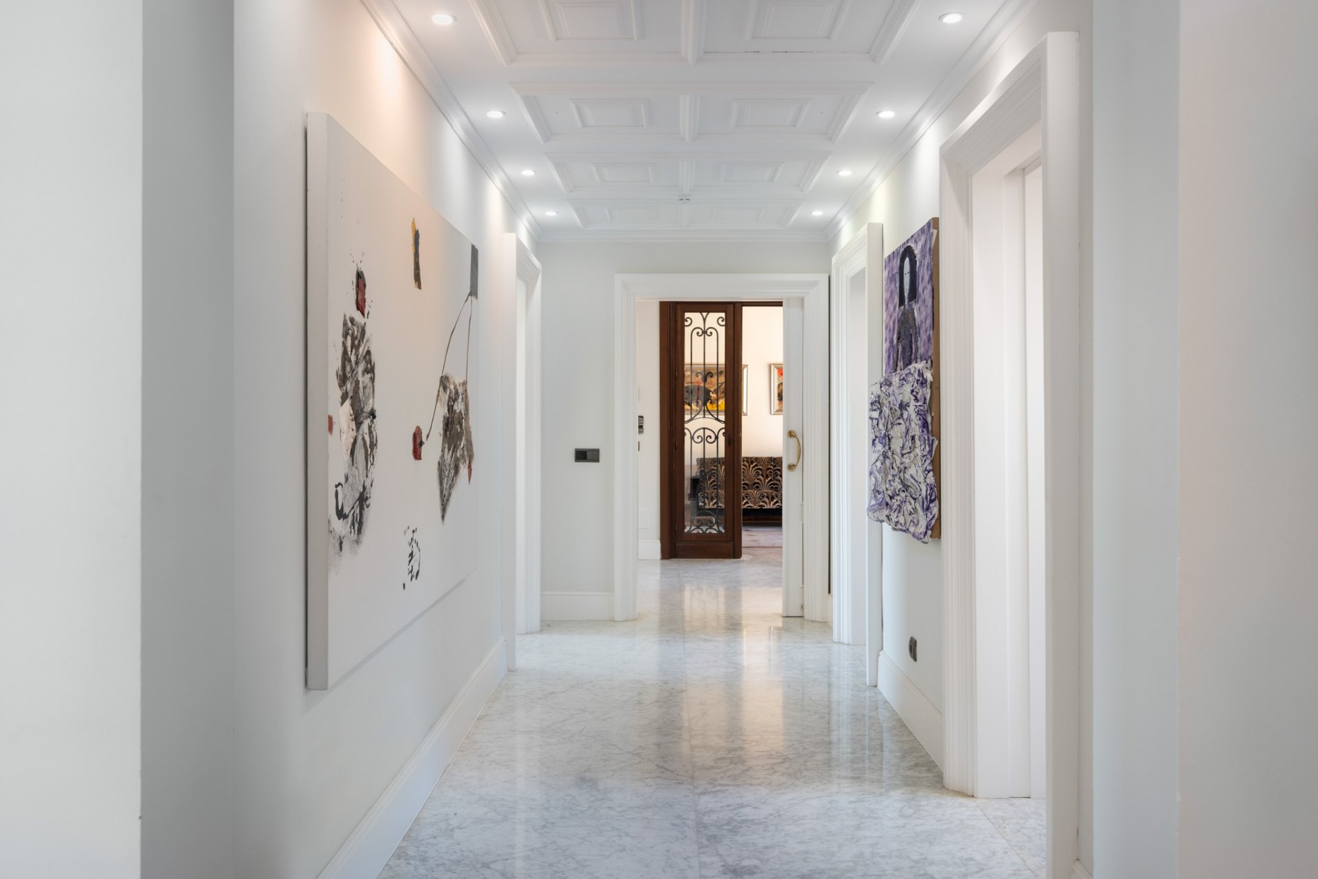 Majestic villa with privacy, eternal views and architectural excellence in El Candado