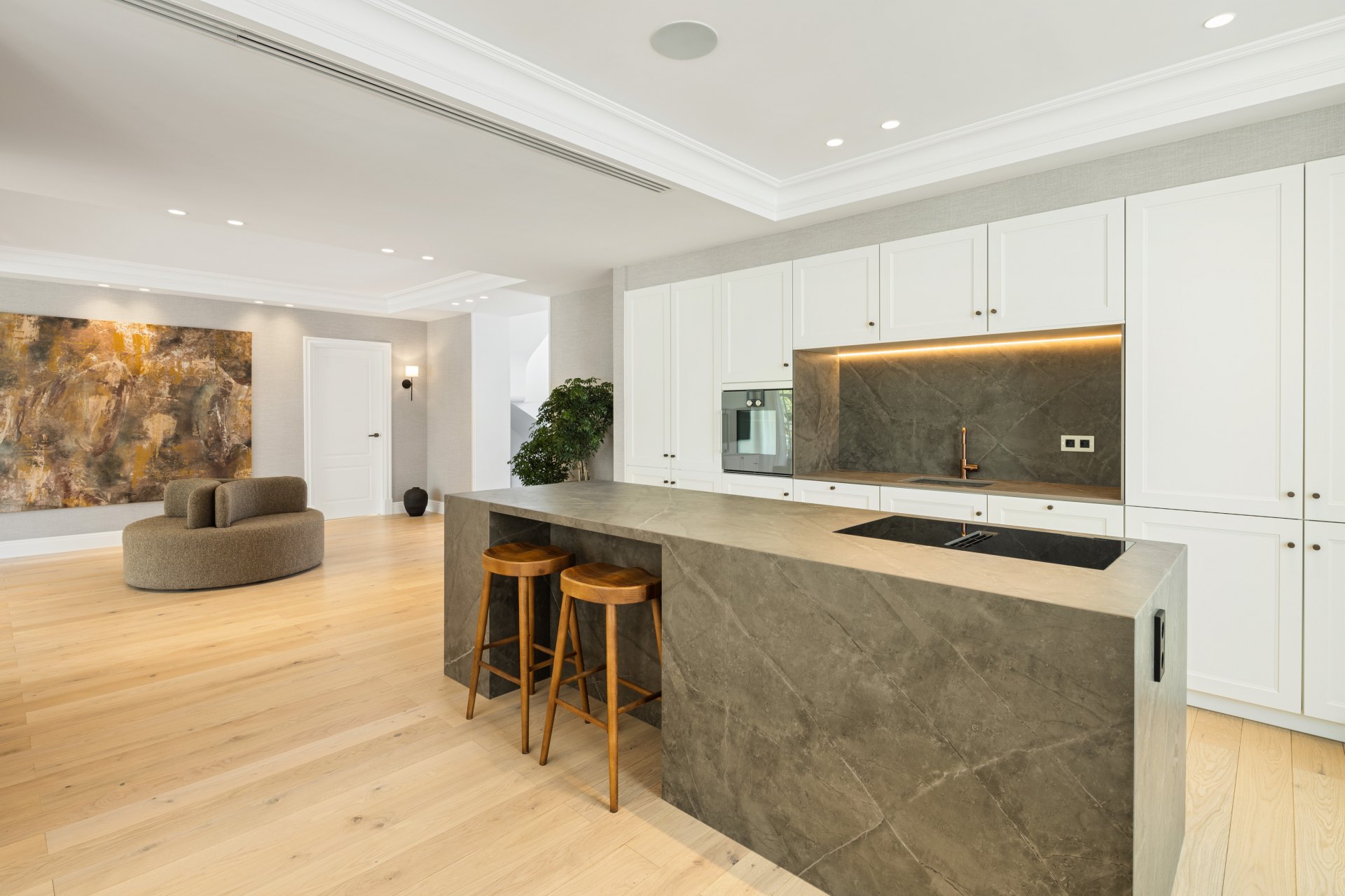 Exquisite and refined villa in the Golf Valley of Marbella