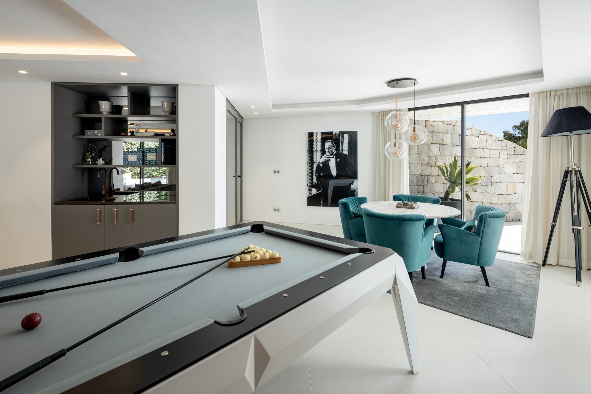 Incredible contemporary villa in El Herrojo Alto, Benahavís