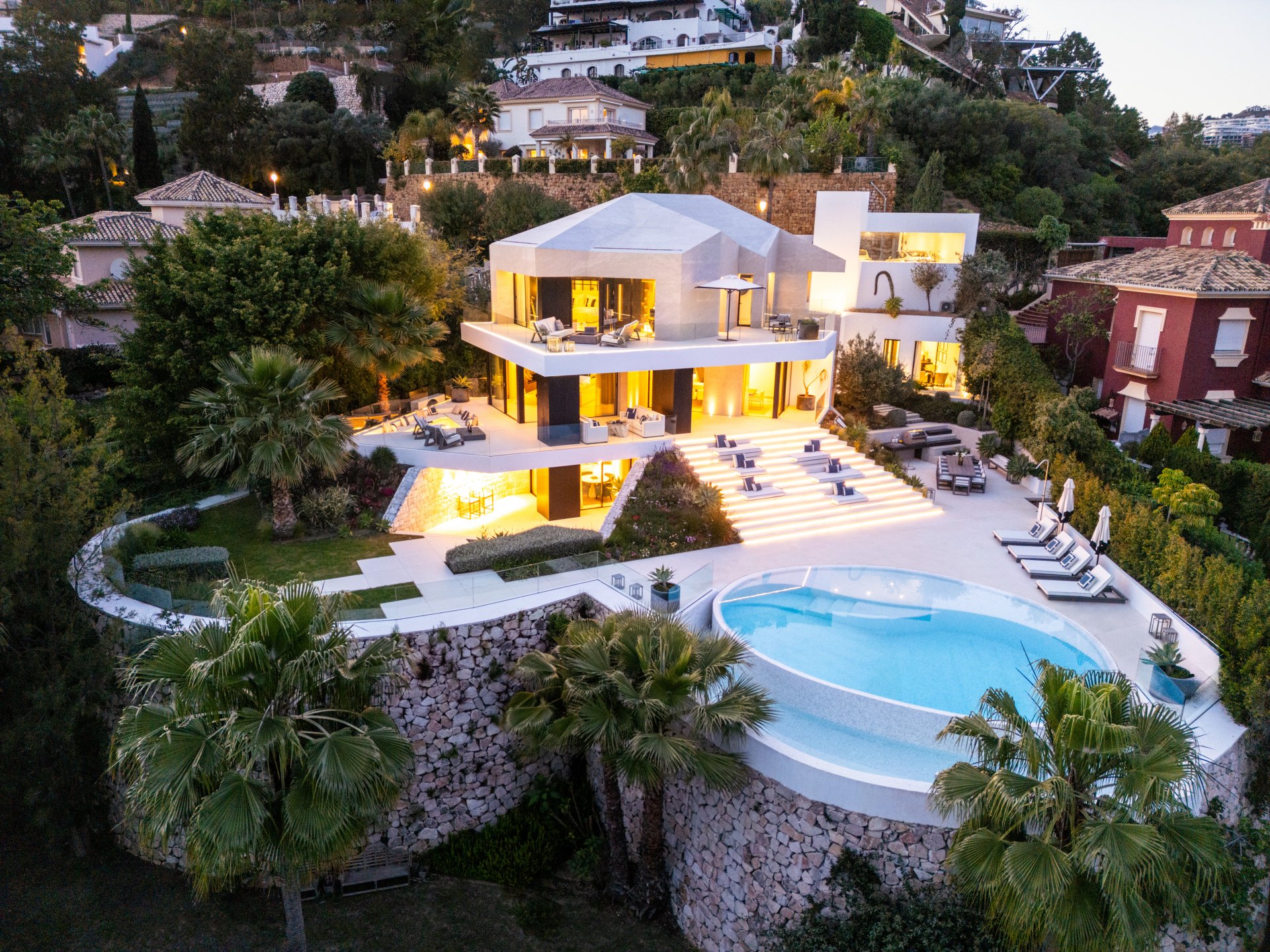 Incredible contemporary villa in El Herrojo Alto, Benahavís