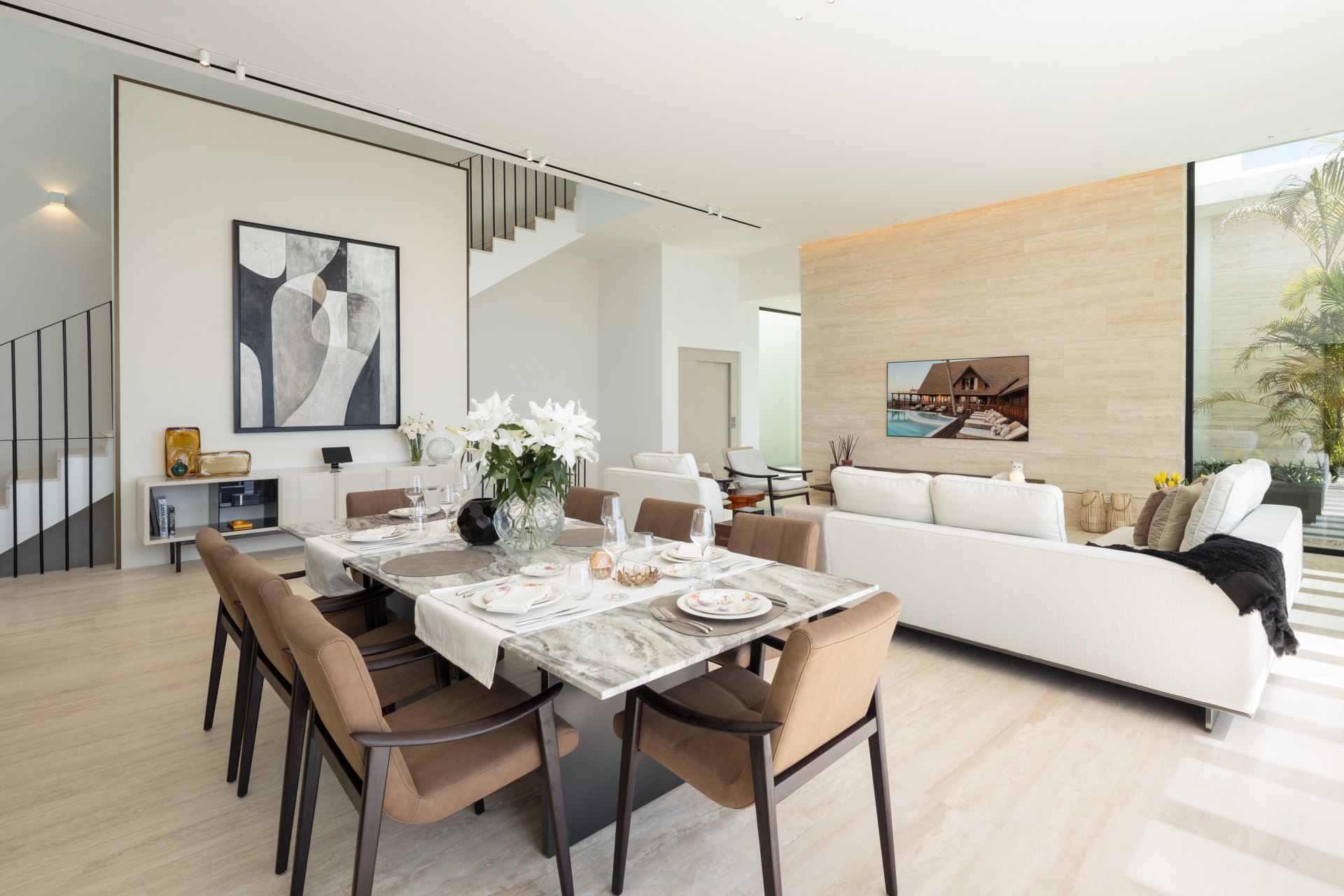 Magnificent newly built villa with open and panoramic views to the sea in Los Flamingos, Benahavís