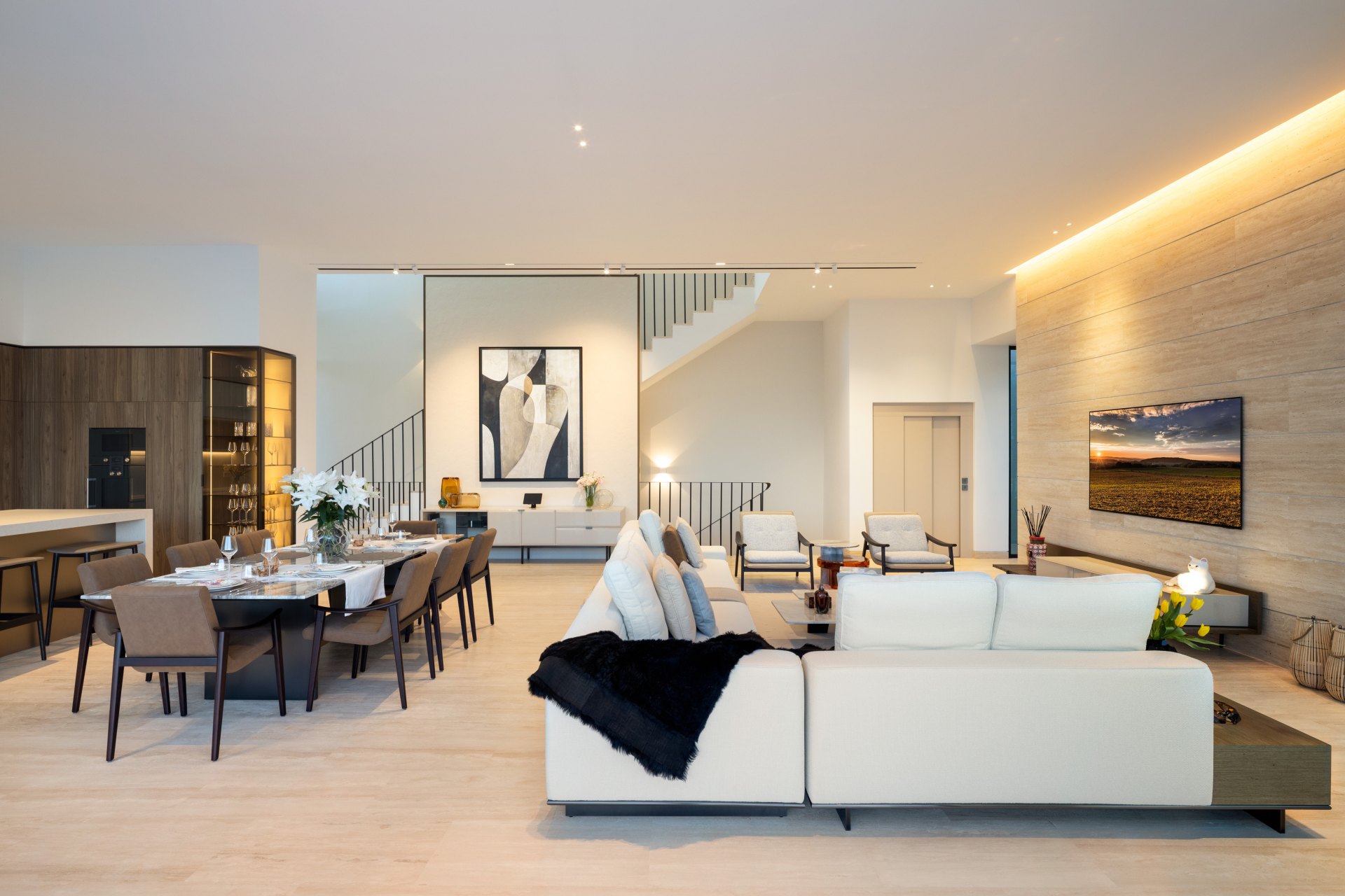 Magnificent newly built villa with open and panoramic views to the sea in Los Flamingos, Benahavís