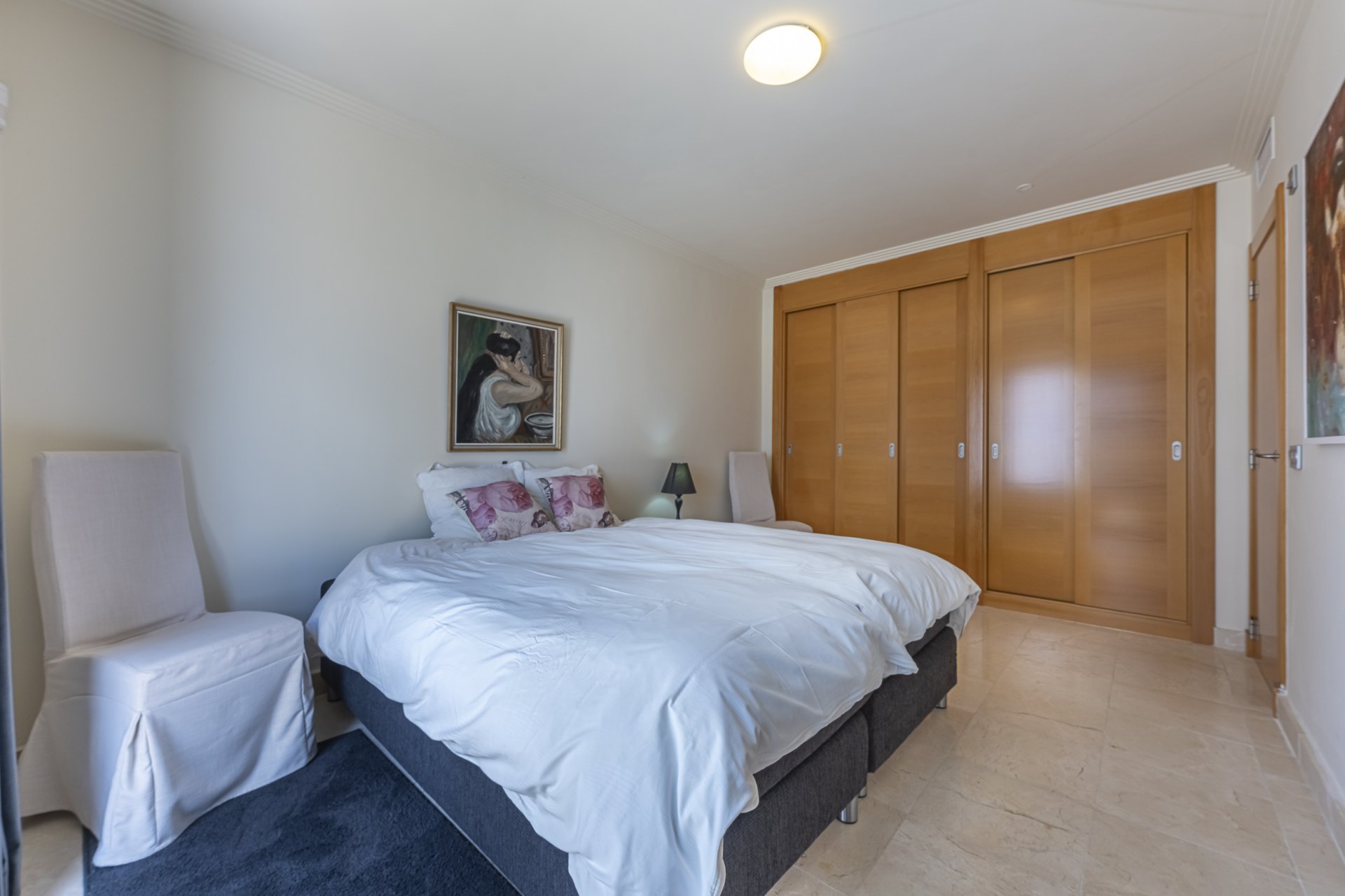 Ático en un entorno privilegiado con vistas panorámicas al mar y al golf en Los Flamingos, Benahavís