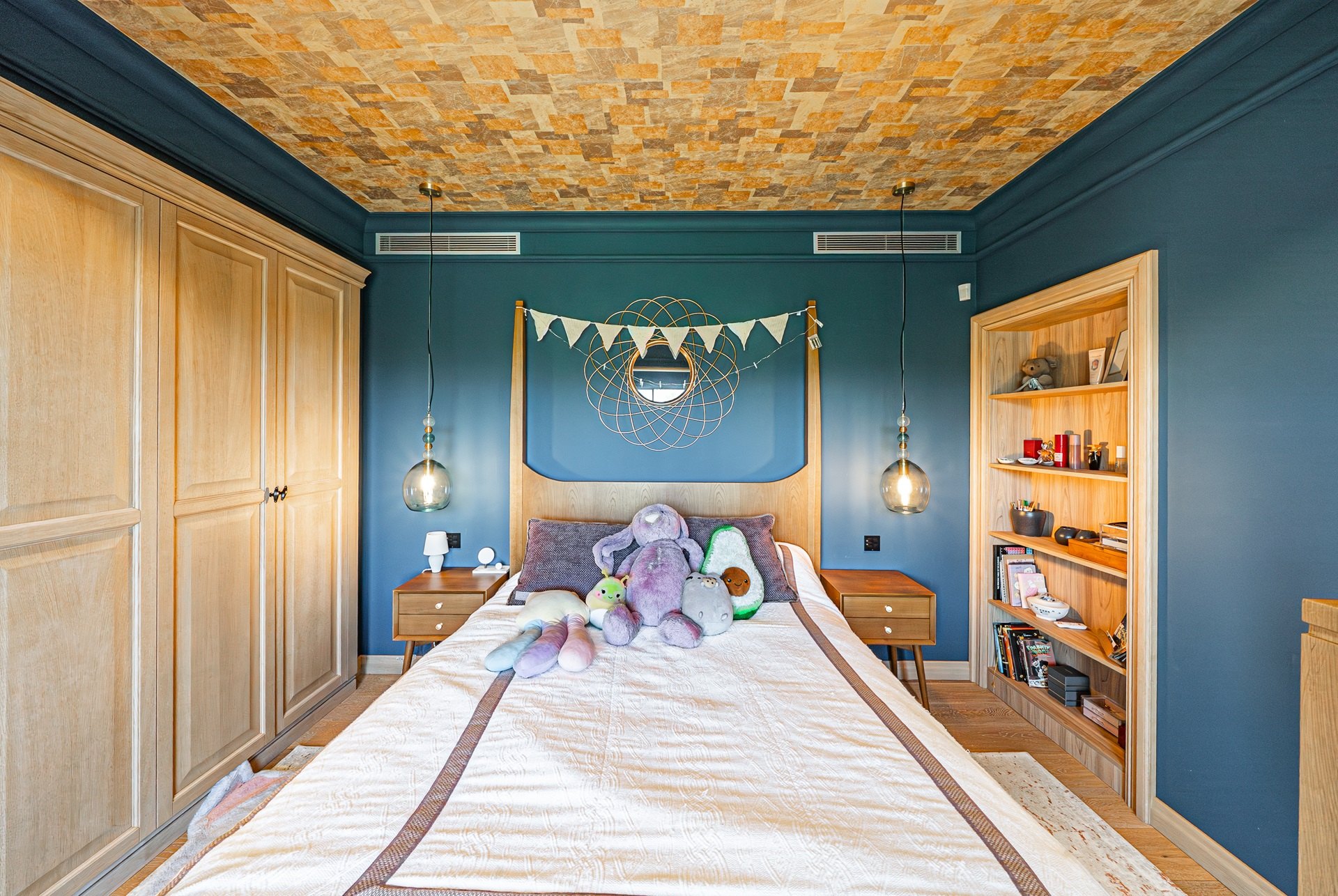 Exclusiva villa moderna frente al campo de golf en Guadalmina baja