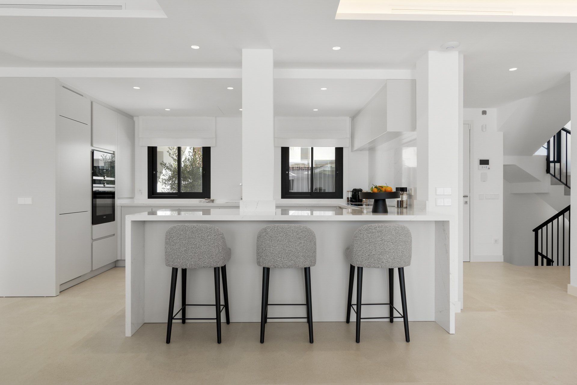 Modern and bright villa near the beach of Las Chapas