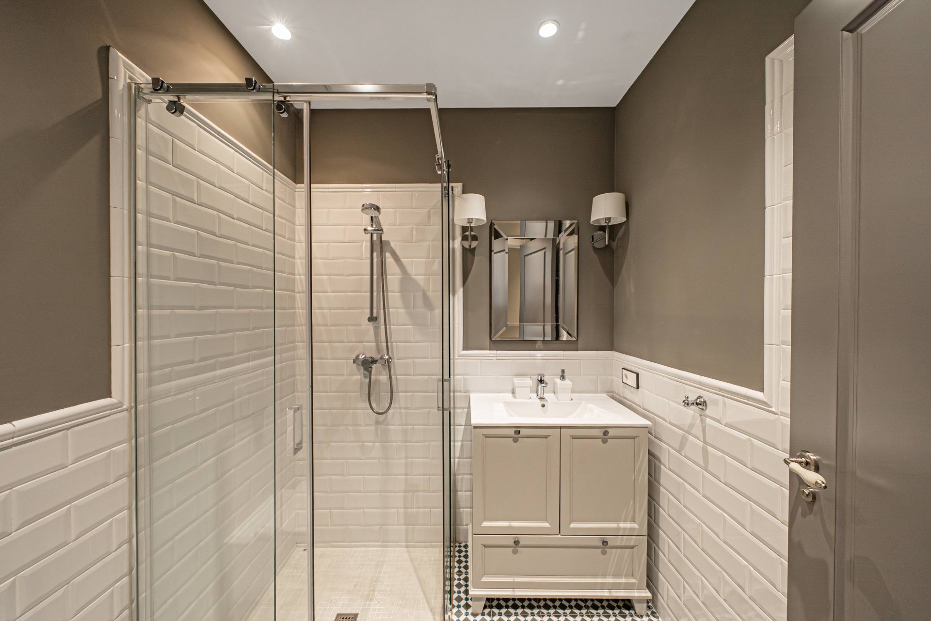 Villa de estilo moderno con hermosas vistas al mar rodeada de afamados campos de golf en Los Flamingos