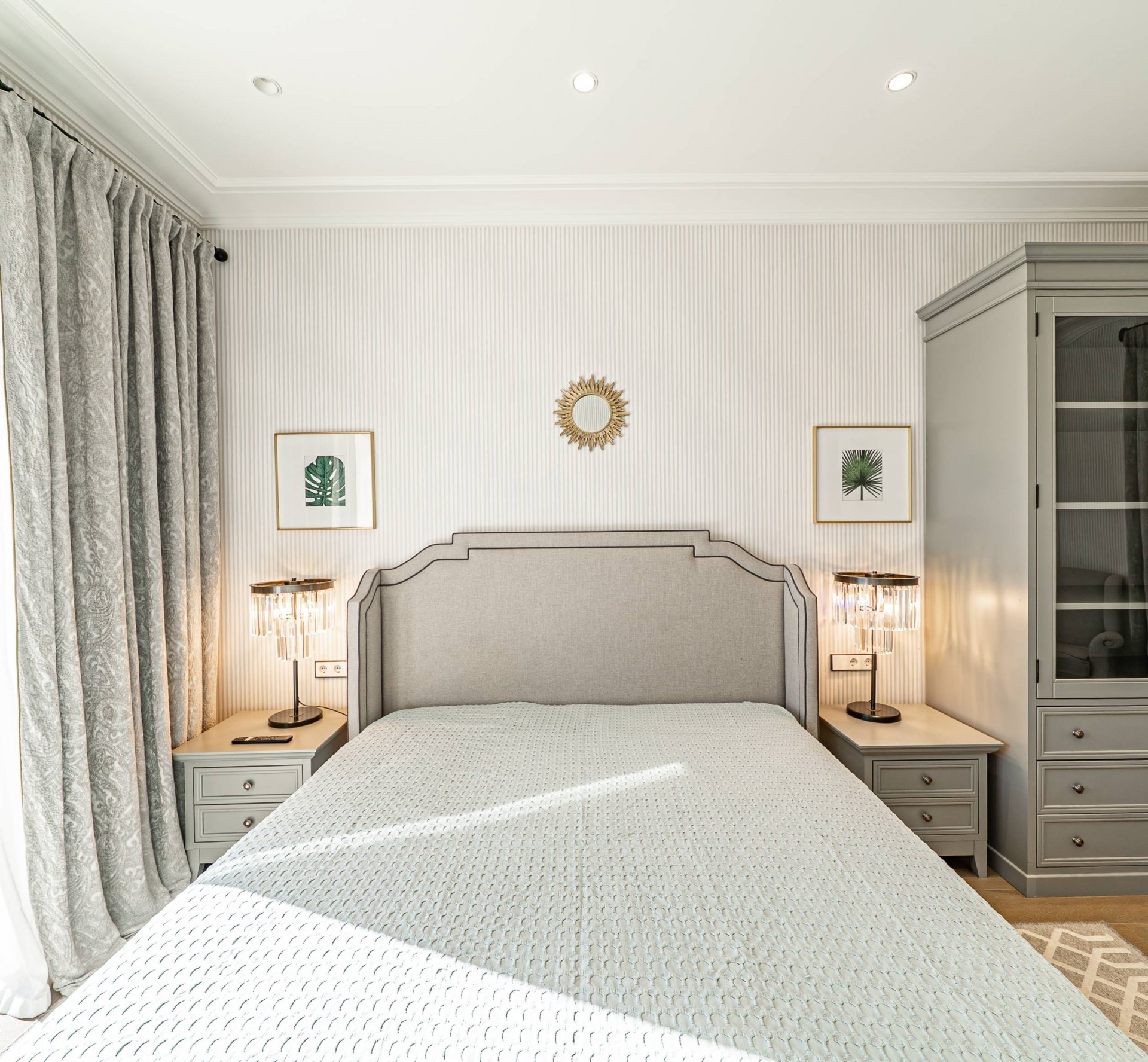 Villa de estilo moderno con hermosas vistas al mar rodeada de afamados campos de golf en Los Flamingos