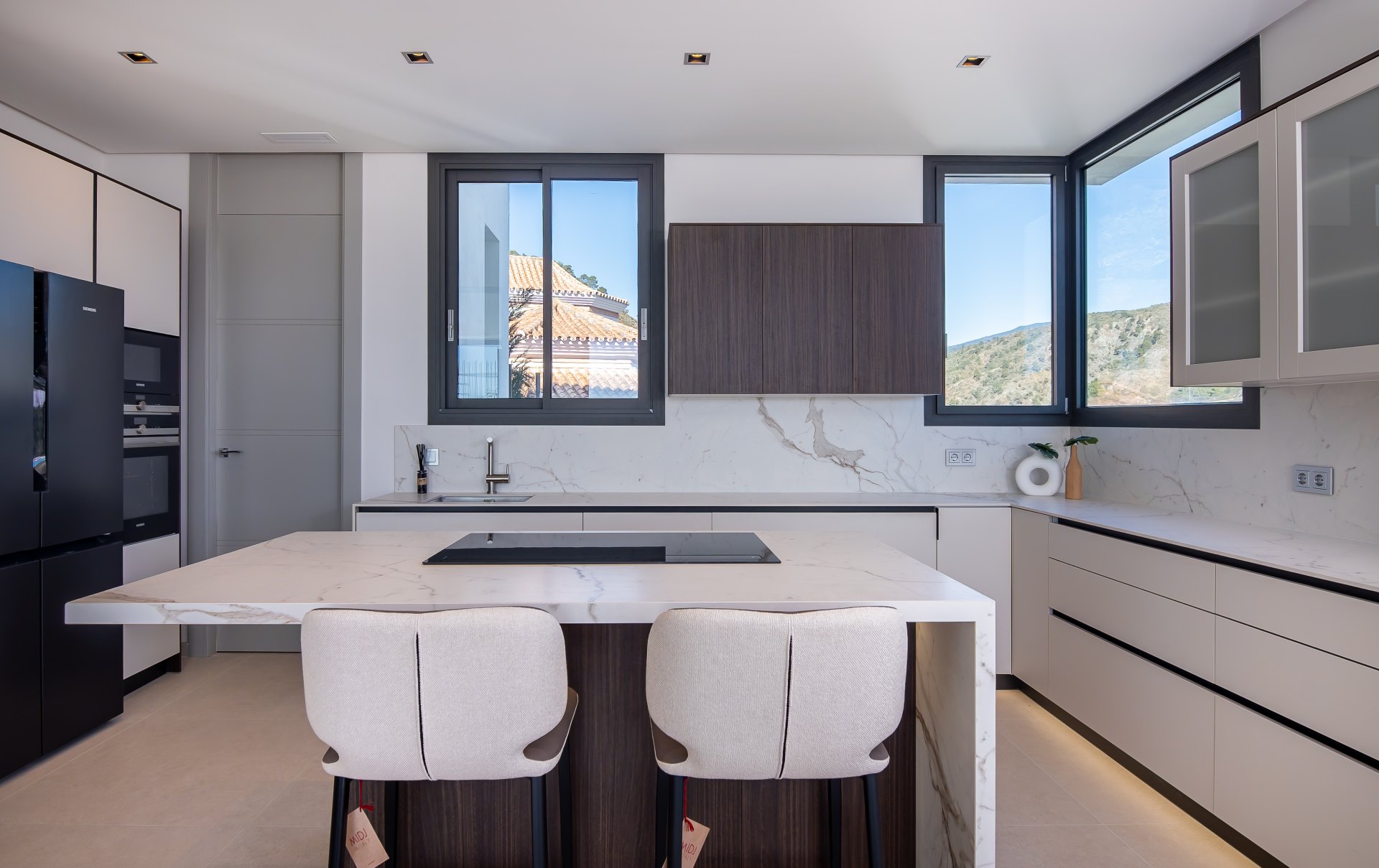 Modern newly built villa with panoramic views in La Quinta