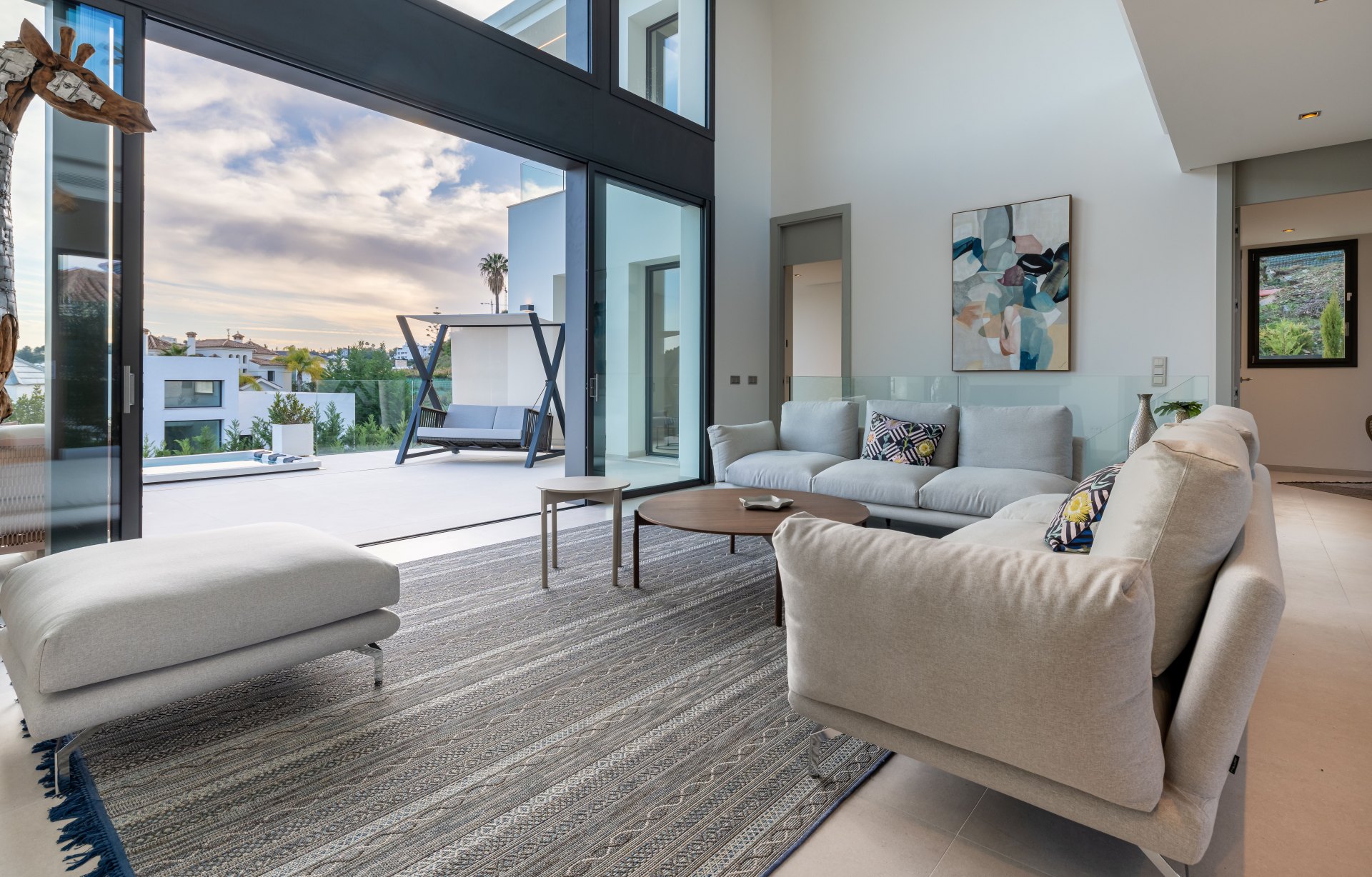 Modern newly built villa with panoramic views in La Quinta