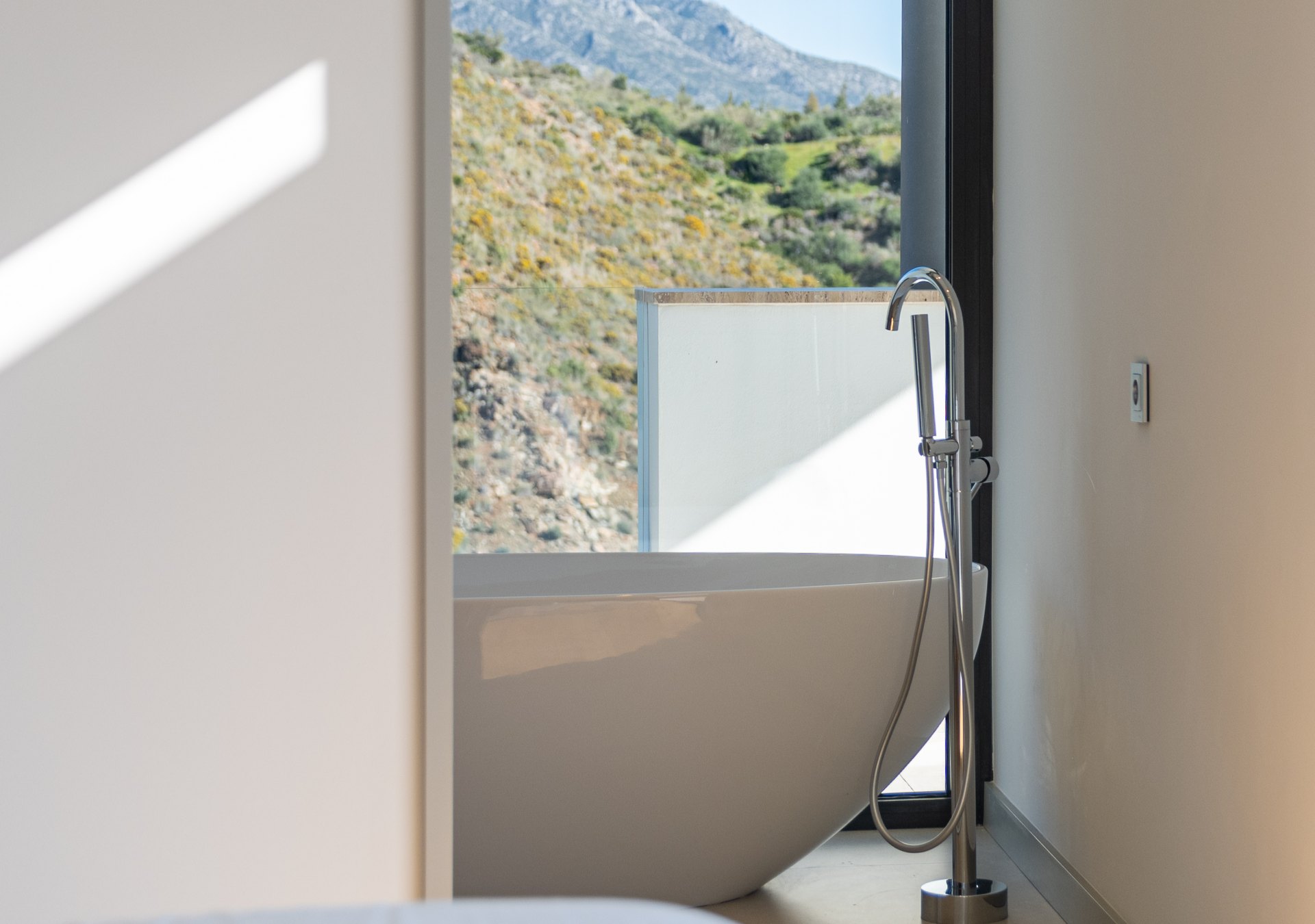 Modern newly built villa with panoramic views in La Quinta