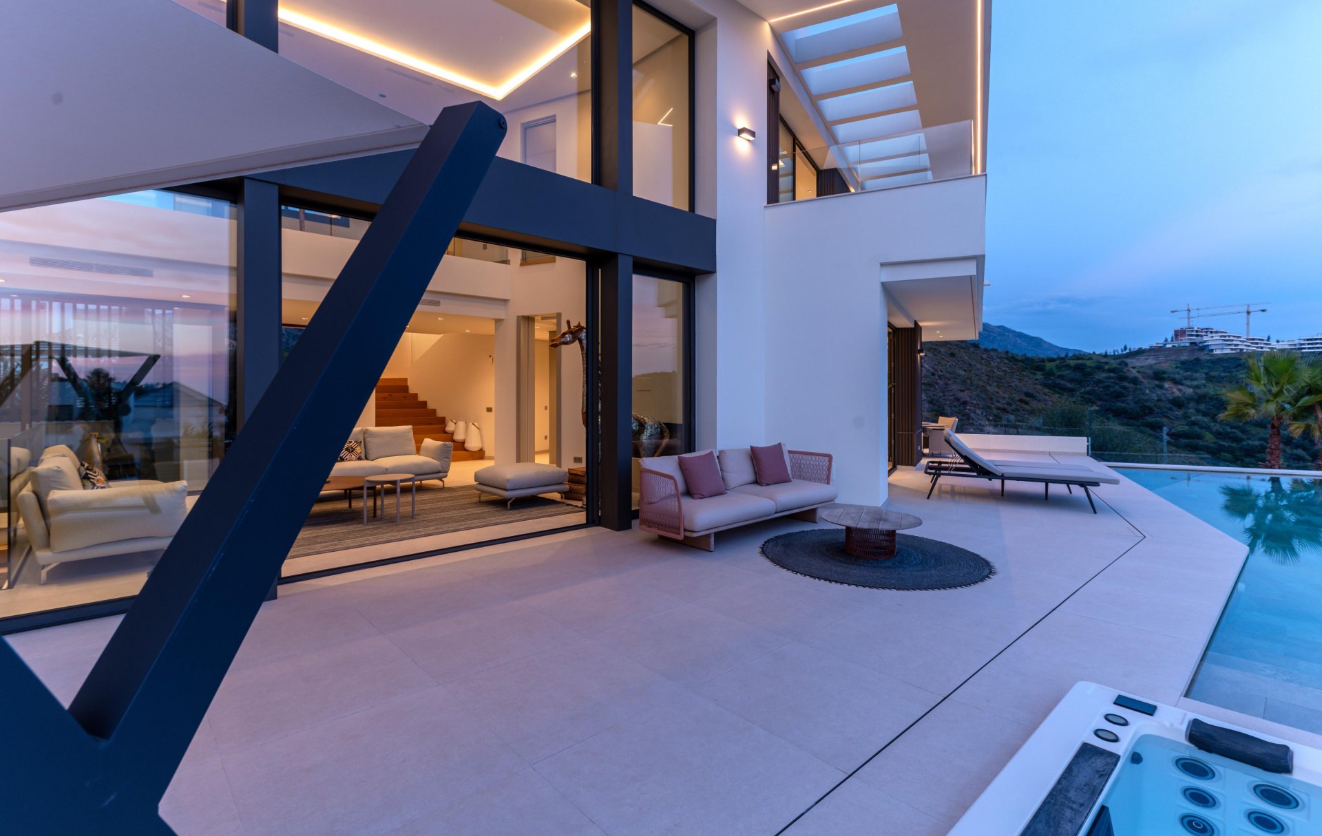 Modern newly built villa with panoramic views in La Quinta