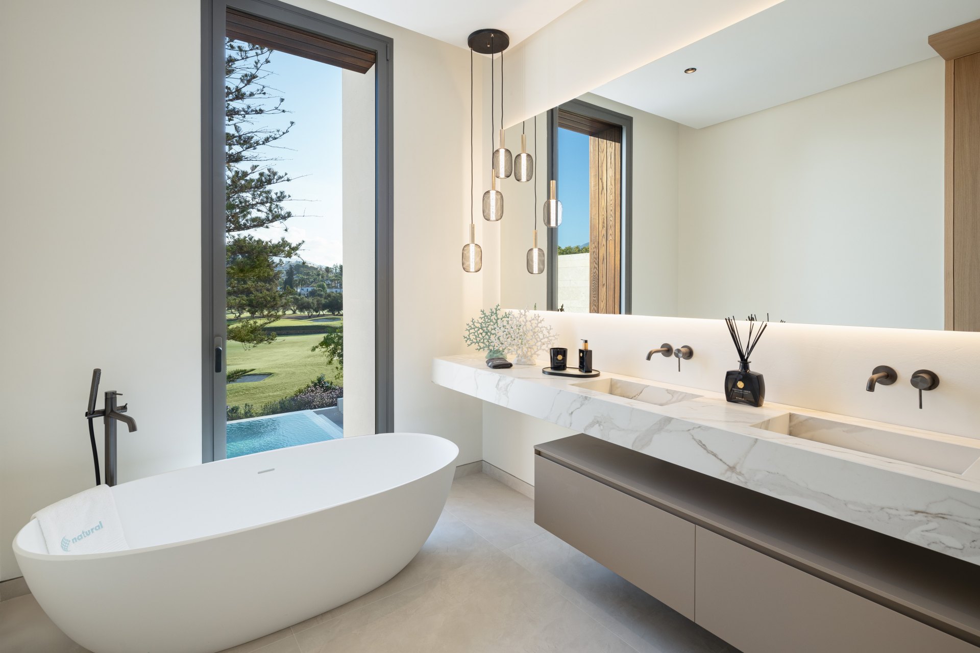 Sublime modern front line golf villa near a golf course in Las Brisas Golf