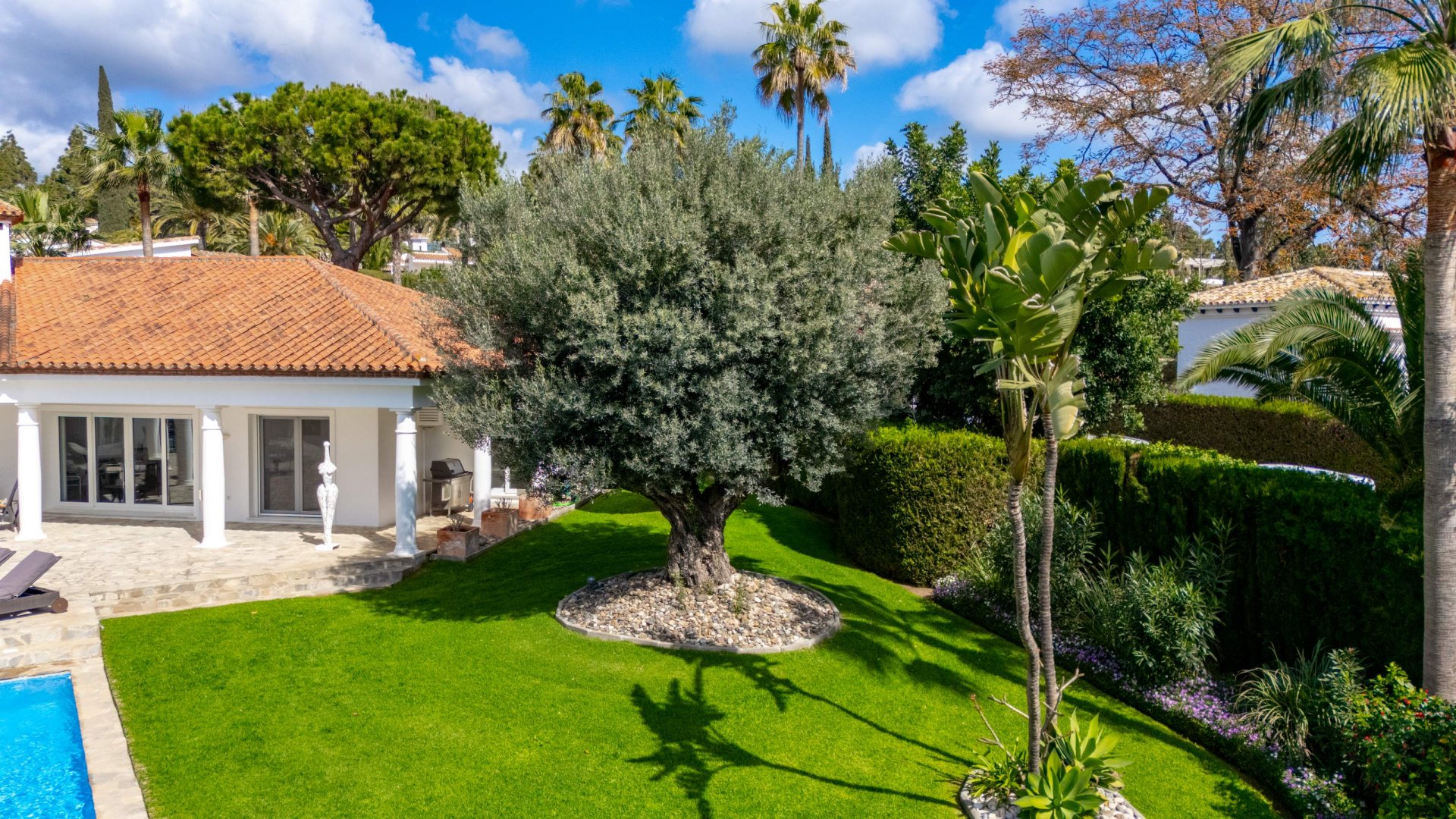 Villa con un gran potencial en una de las zonas mas exclusivas de Marbella, Las Chapas