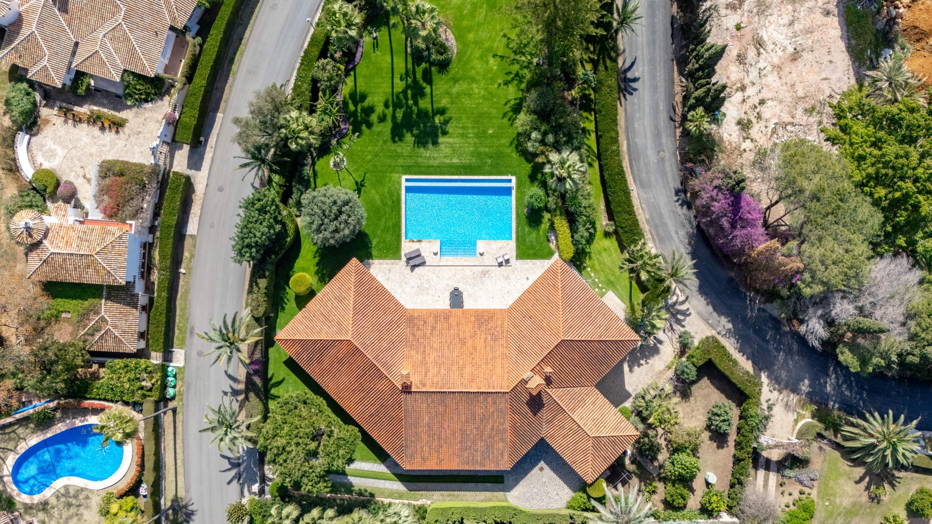 Villa con un gran potencial en una de las zonas mas exclusivas de Marbella, Las Chapas