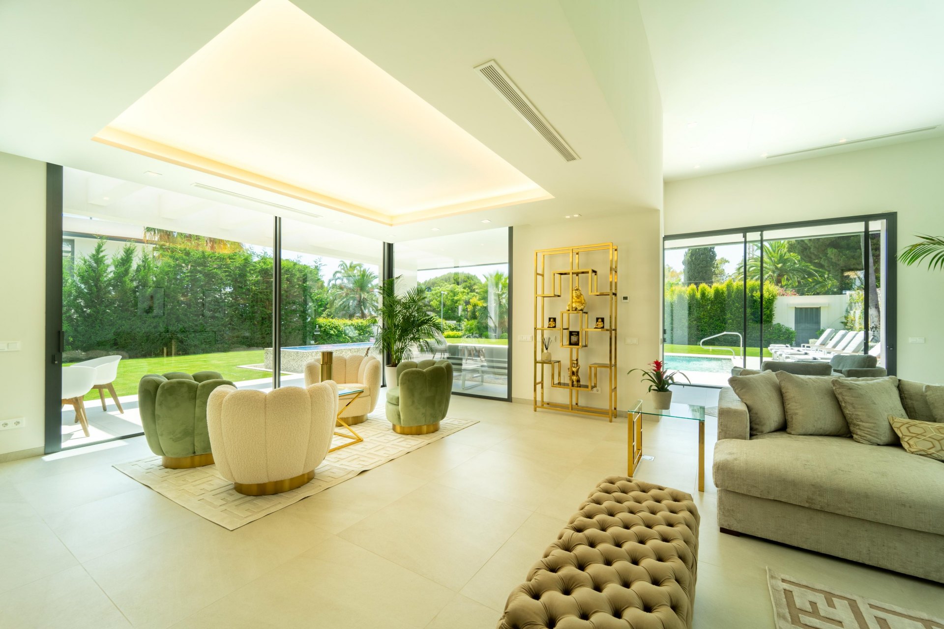 Magnificent 5-Bedroom Villa in La Carolina, Marbella’s Golden Mile