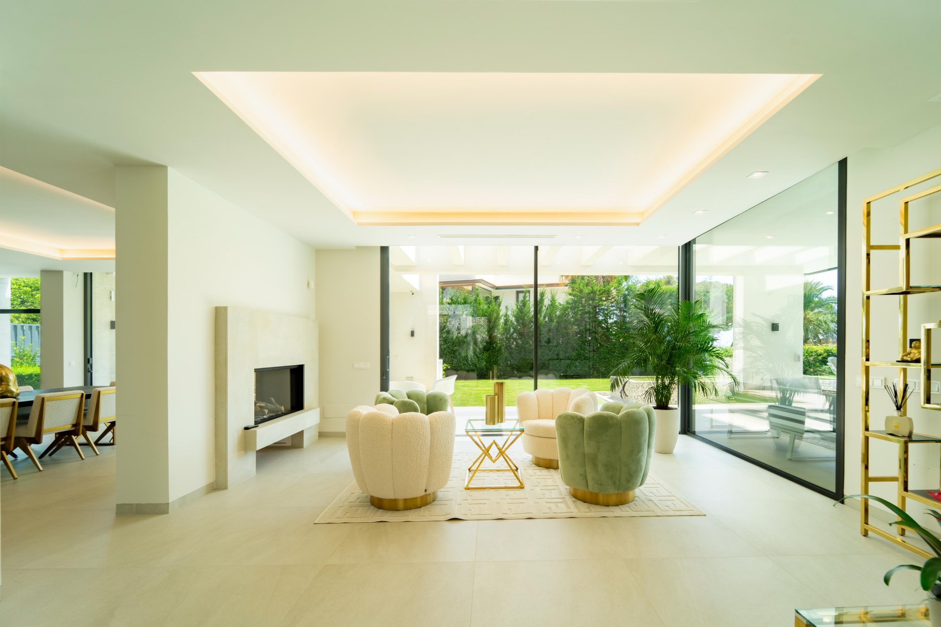 Magnificent 5-Bedroom Villa in La Carolina, Marbella’s Golden Mile