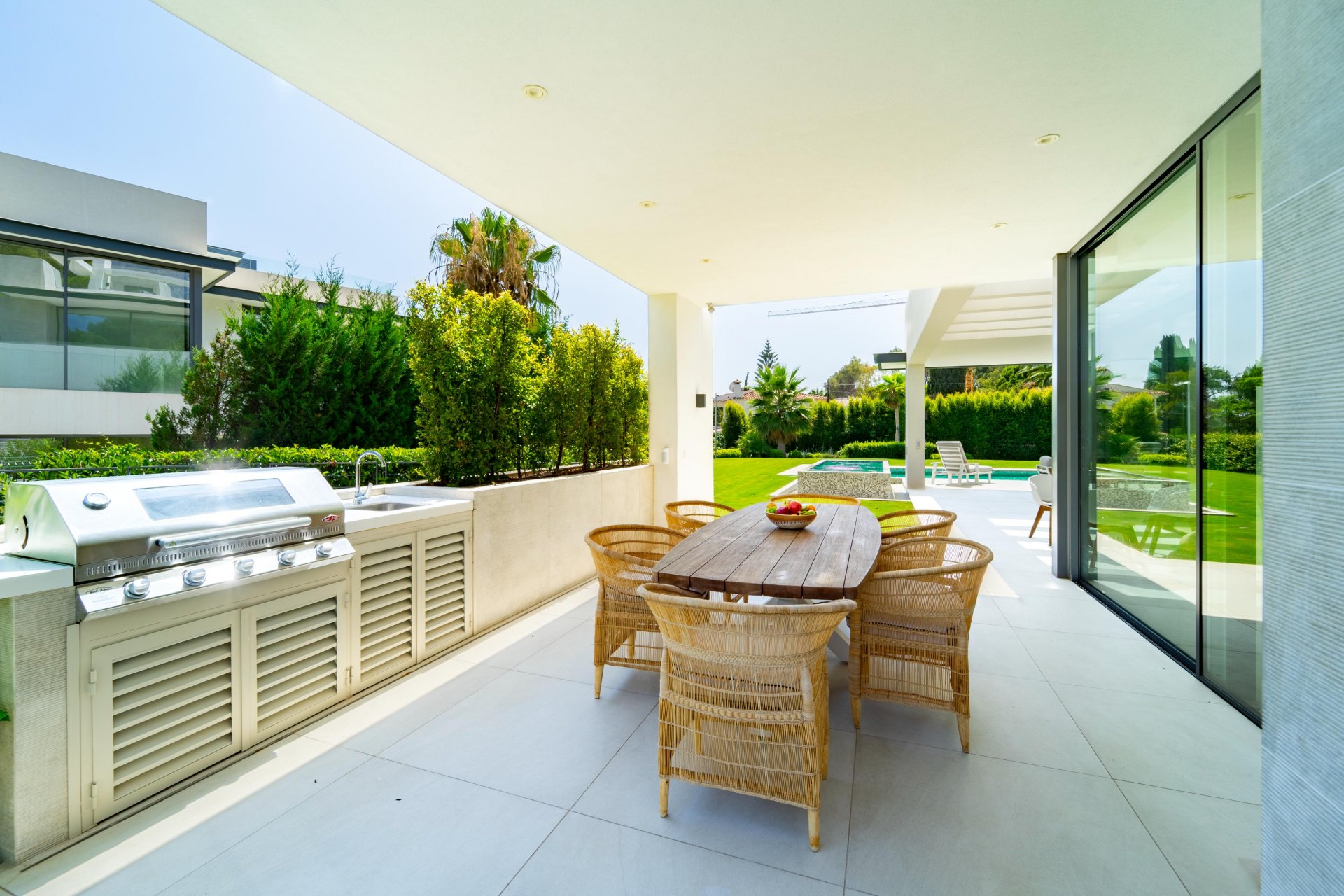 La Carolina, Marbella Golden Mile