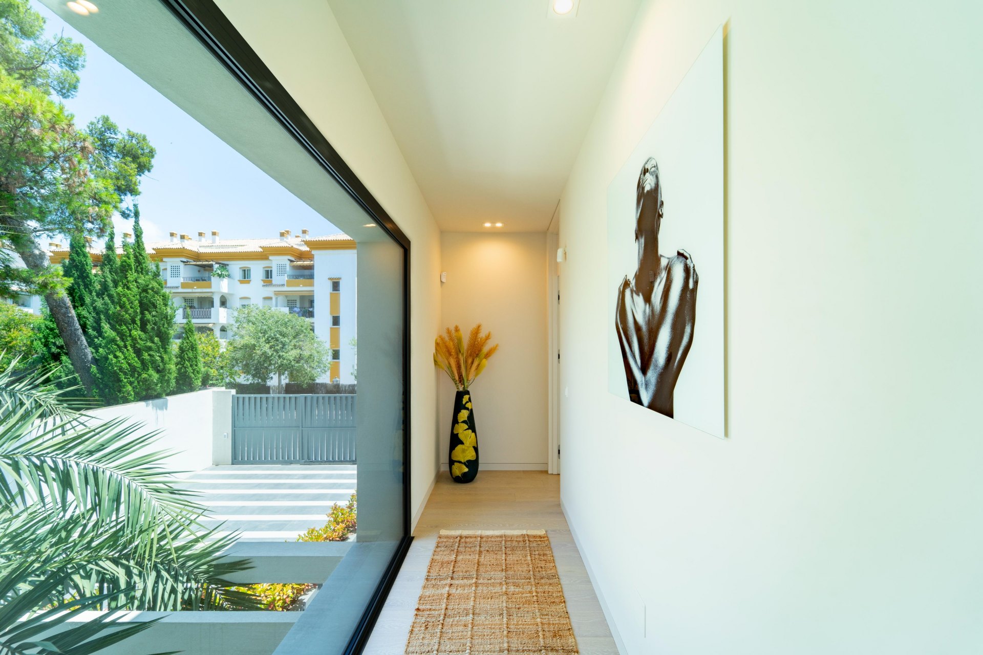 Magnificent 5-Bedroom Villa in La Carolina, Marbella’s Golden Mile