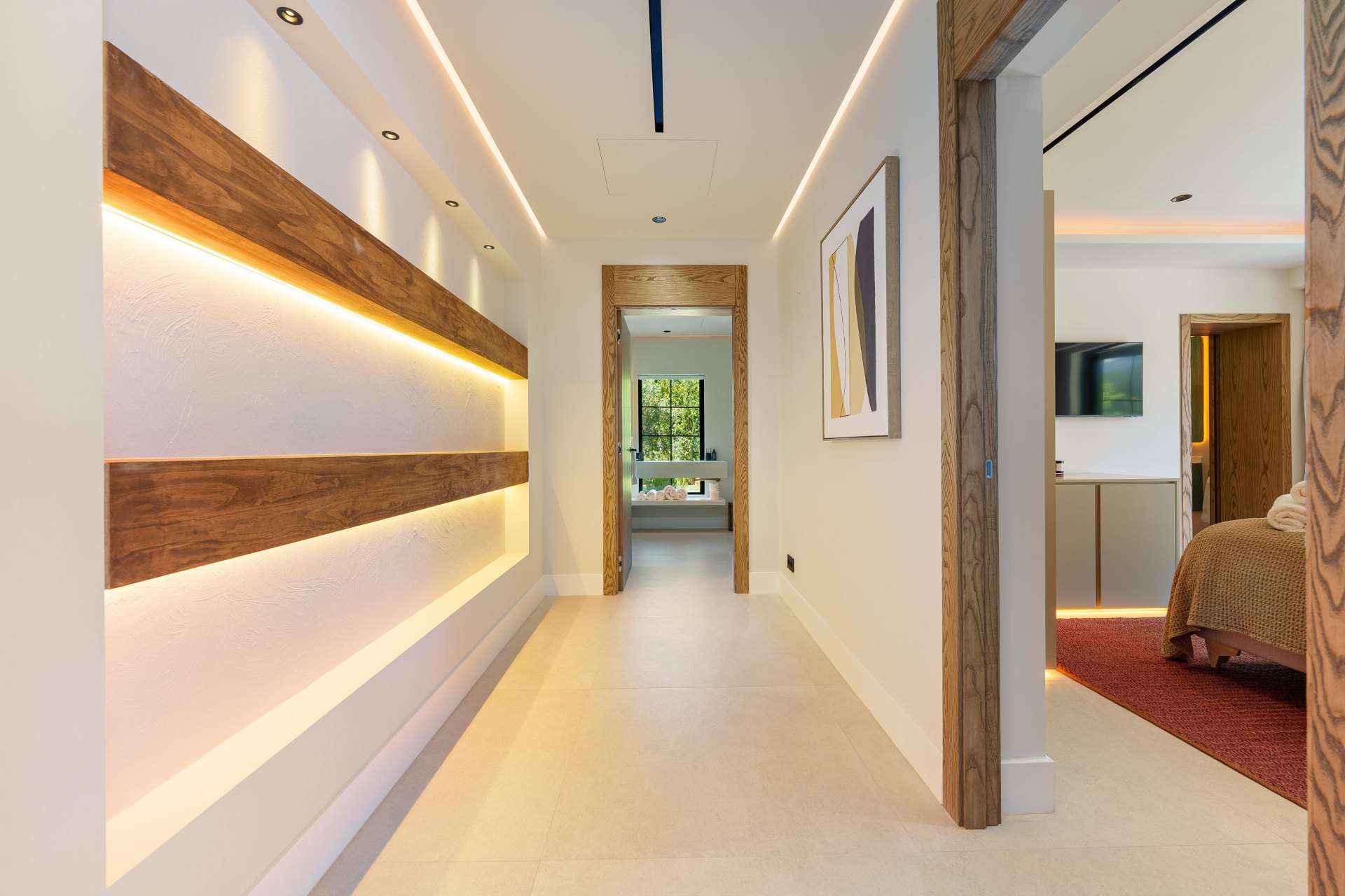 Contemporary one-level oasis just minutes from Puerto Banús