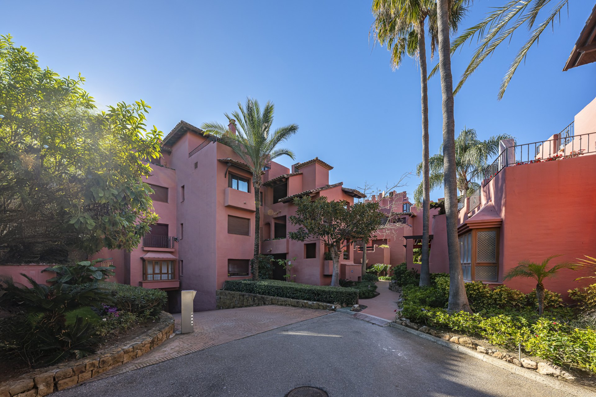 Exquisito apartamento en Menara beach totalmente reformado, Estepona