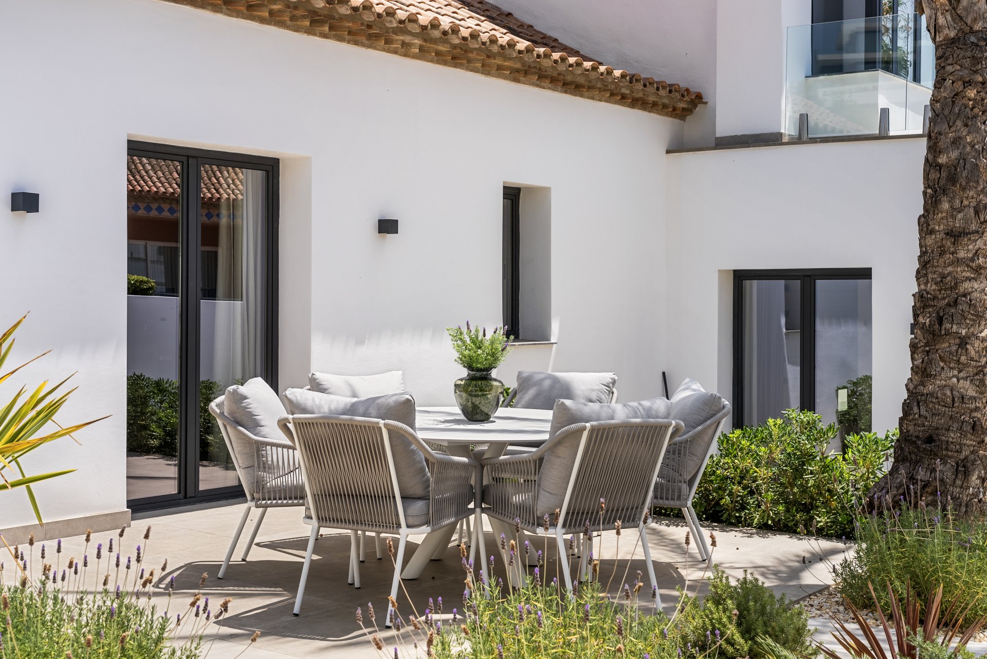 Villa con increíbles vistas abiertas al mar y la montaña, Los Flamingos, Benahavís