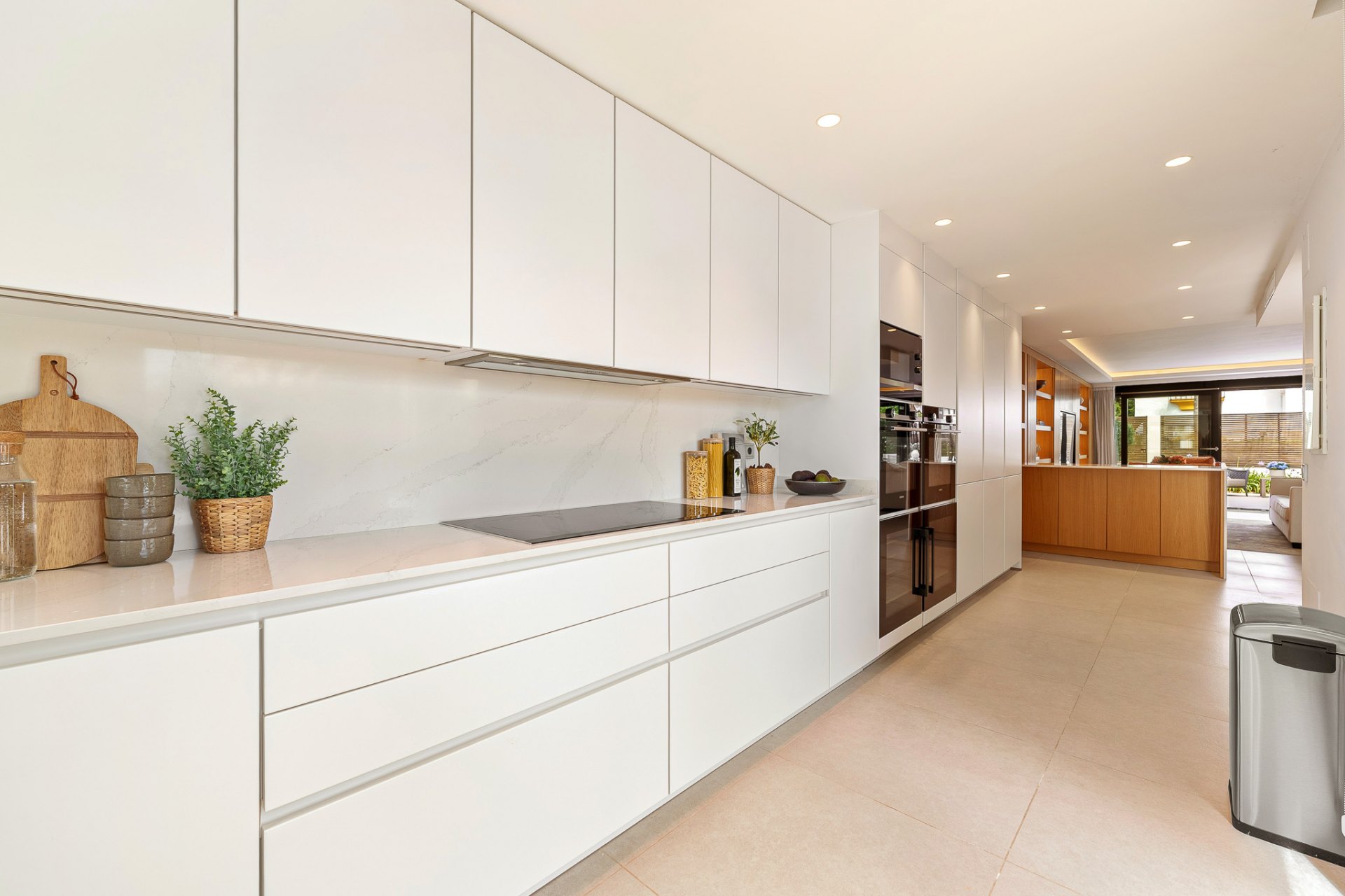 Beautiful fully renovated townhouse just 100 metres from the beach on the Golden Mile, Marbella