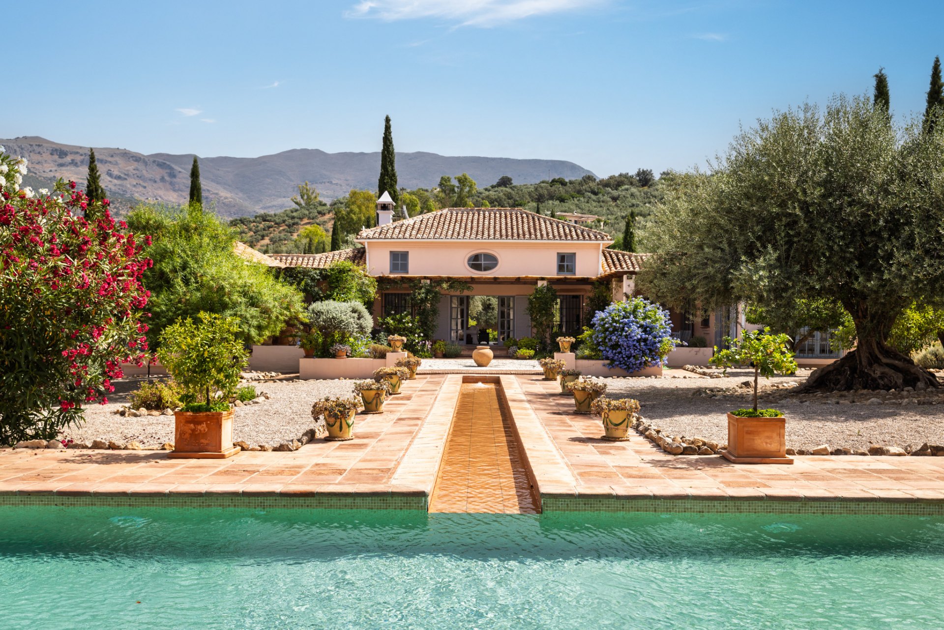 Casa Rosa, a captivating Andalusian estate with timeless charm