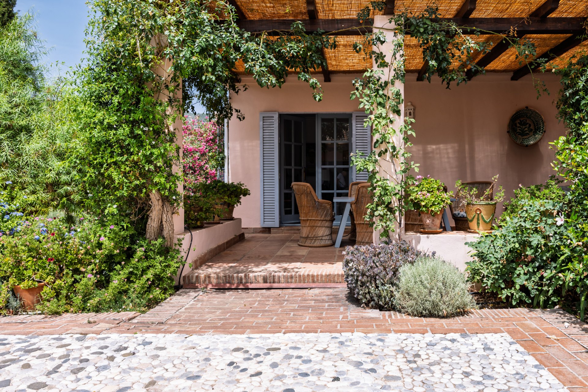 Casa Rosa, a captivating Andalusian estate with timeless charm