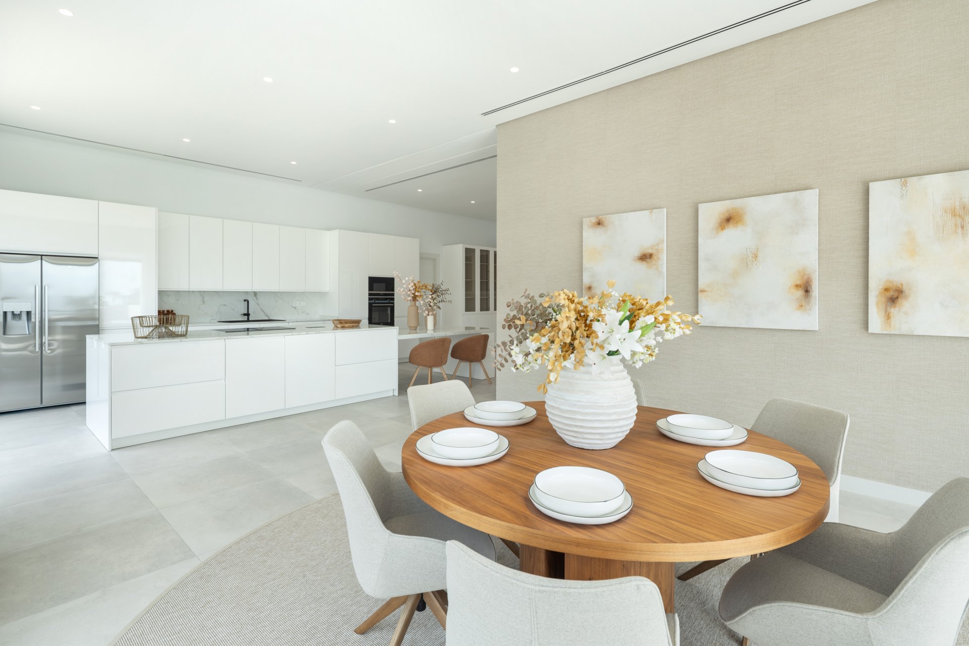 Maravillosa villa de diseño contemporáneo andaluz con increíbles vistas al mar en El Madroñal, Benahavís