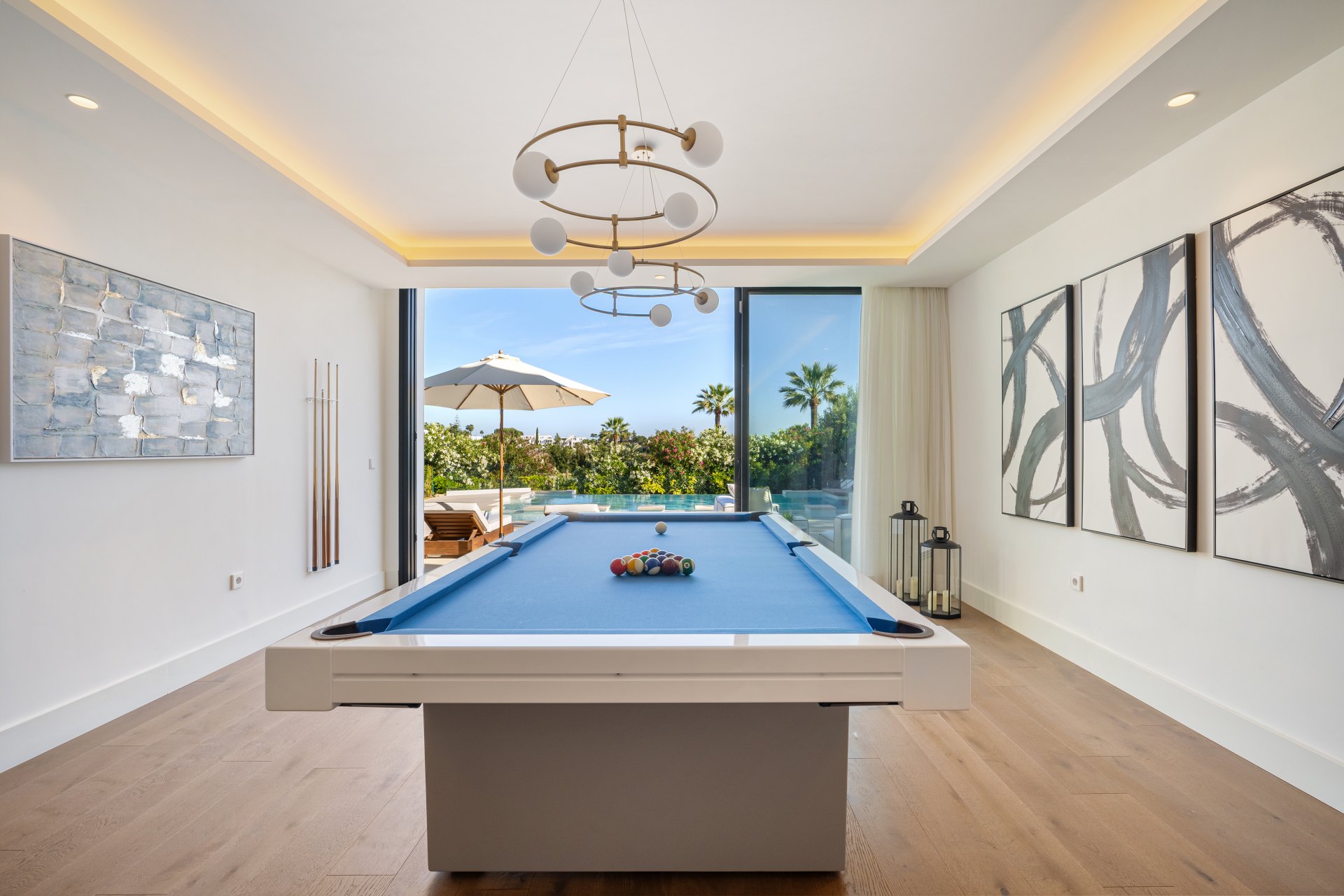 Majestic frontline golf villa at Los Naranjos Golf Club, Nueva Andalucía