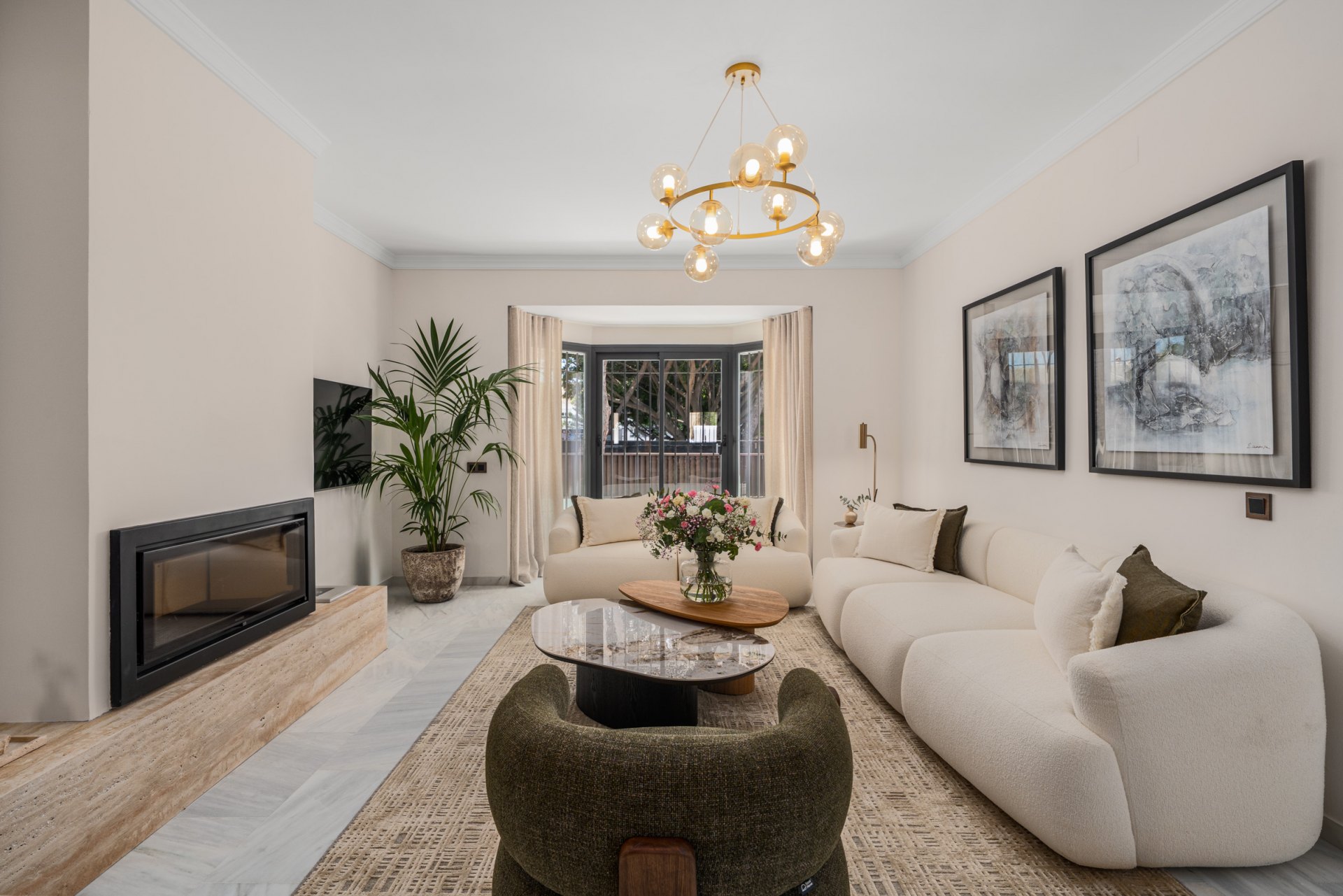 Villa completamente reformada en Altos del Rodeo, Nueva Andalucía