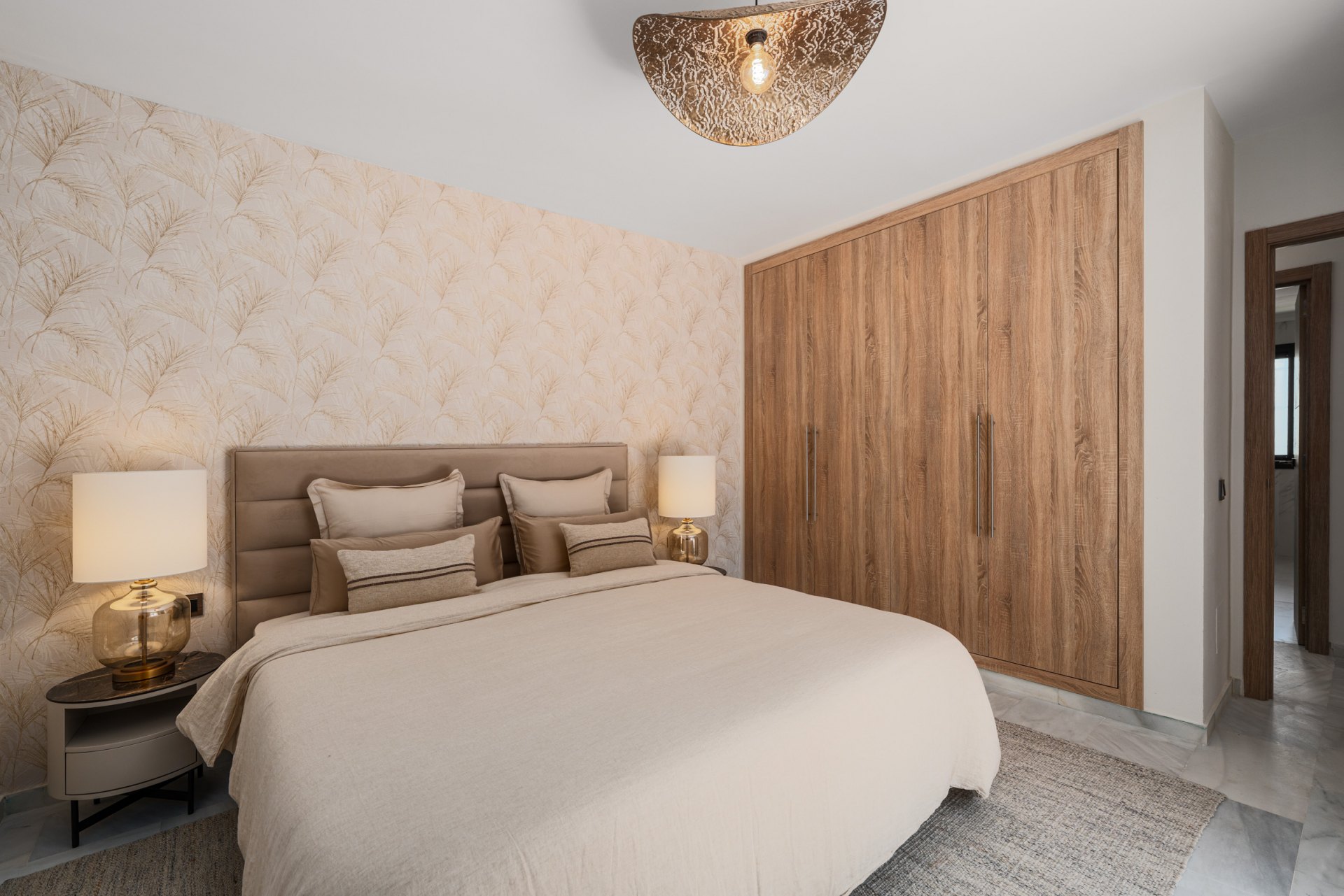 Villa completamente reformada en Altos del Rodeo, Nueva Andalucía