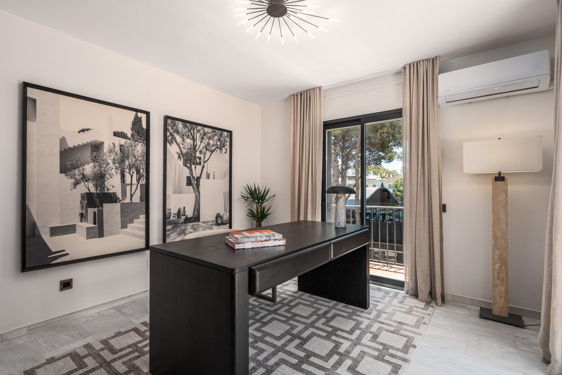 Villa completamente reformada en Altos del Rodeo, Nueva Andalucía