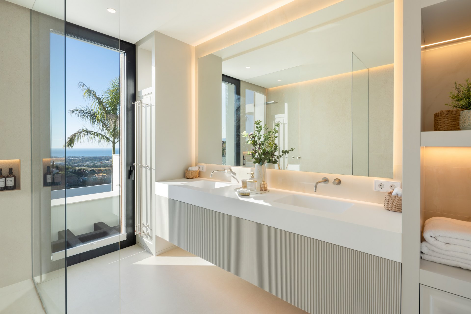 Impressive newly built villa in the Monte Halcones area, Benahavís