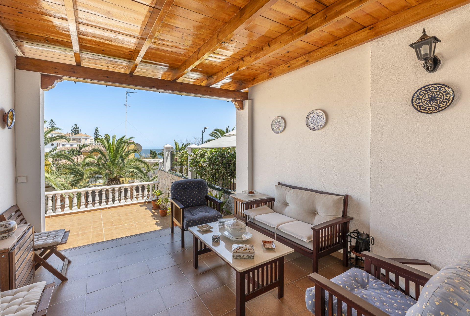 Elegant home with sea views and great potential for personalized renovation in Gibralfaro, Málaga