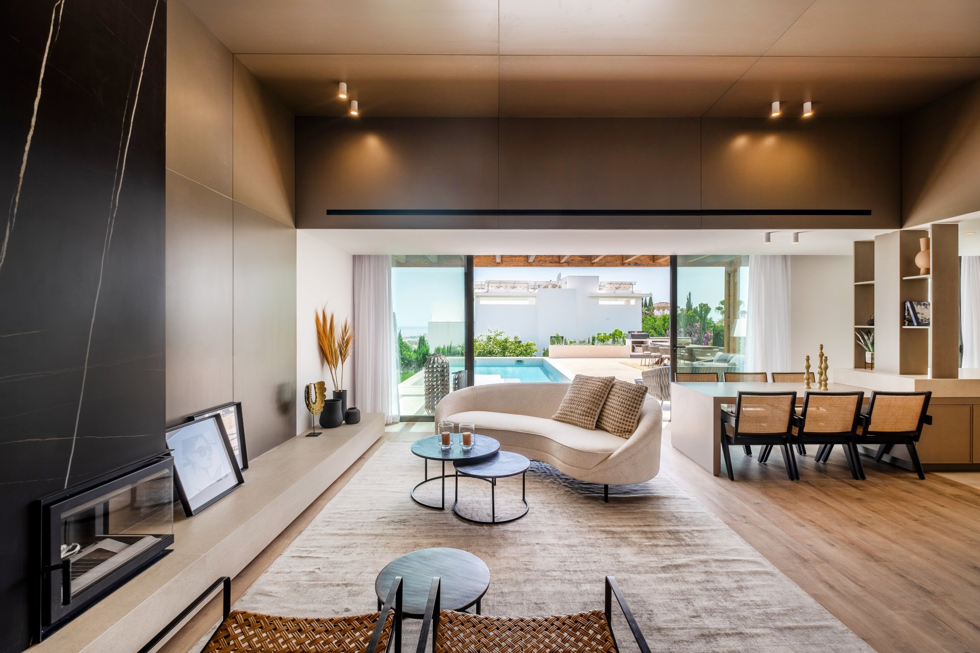 Villa with beautiful panoramic sea views in El Paraiso Alto, Benahavís