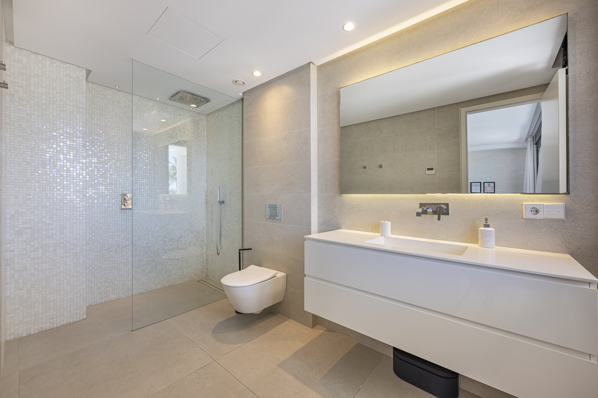 Spectacular family villa with panoramic sea views and exceptional amenities in Elviria, East Marbella