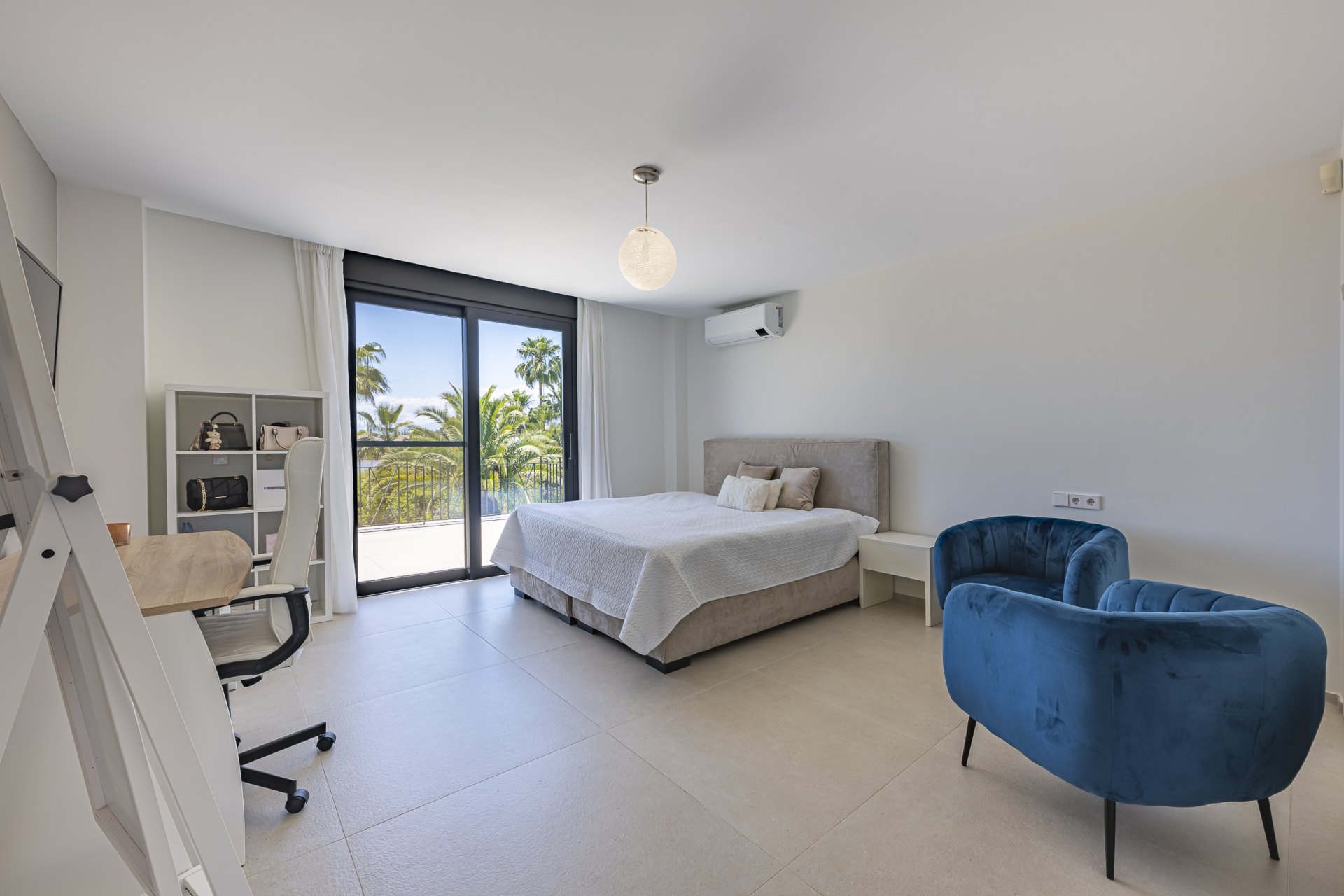 Spectacular family villa with panoramic sea views and exceptional amenities in Elviria, East Marbella