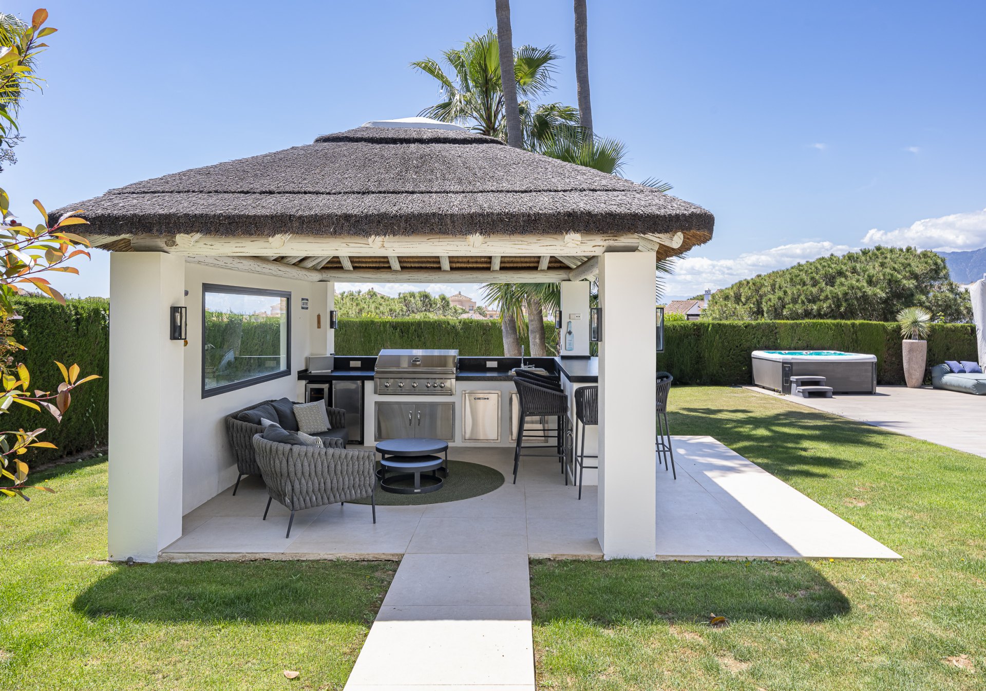 Spectacular family villa with panoramic sea views and exceptional amenities in Elviria, East Marbella