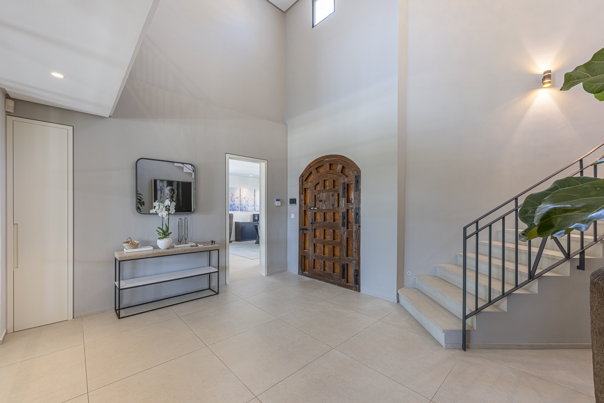 Spectacular family villa with panoramic sea views and exceptional amenities in Elviria, East Marbella