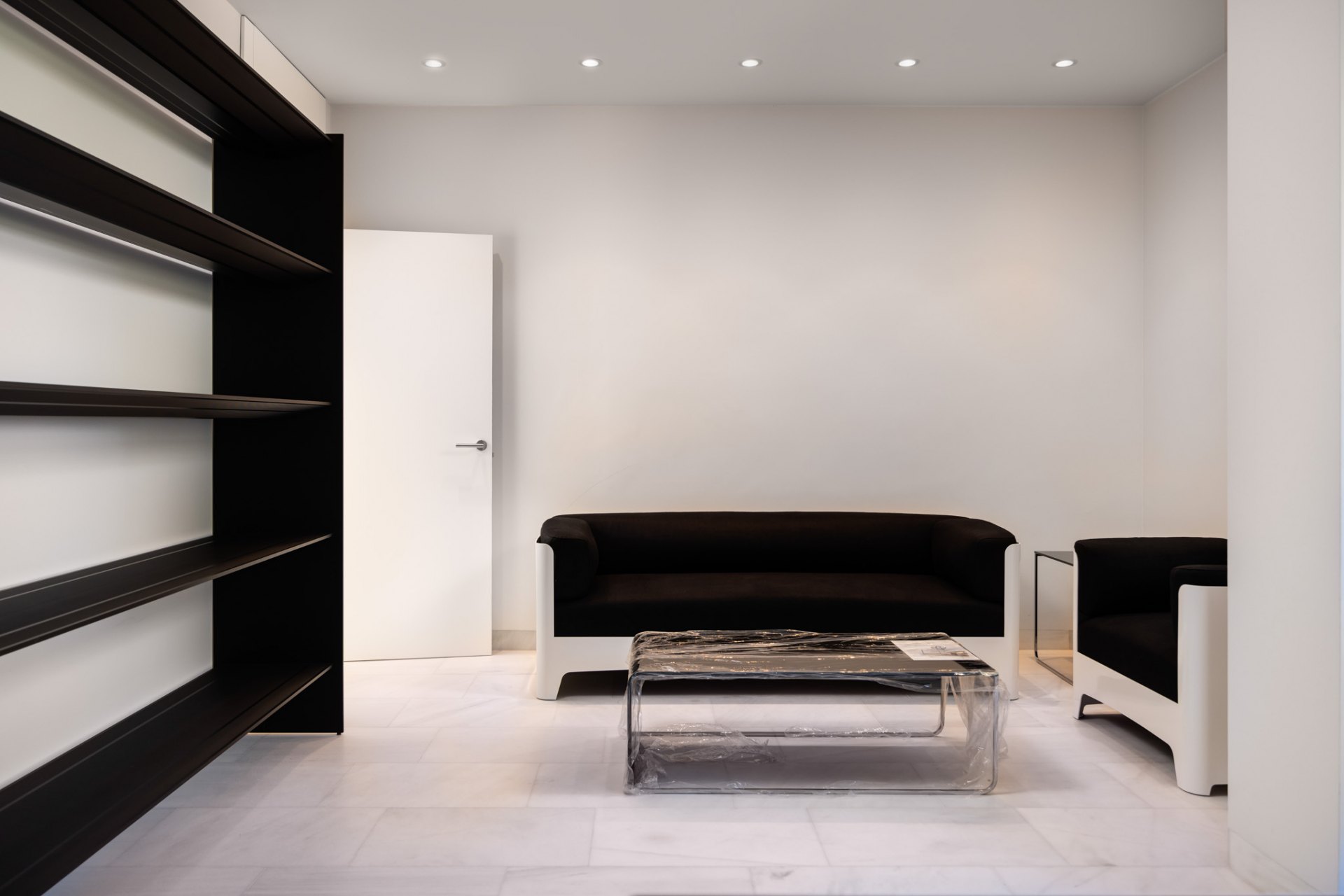 Designer villa where light, architecture, and wellbeing flow in perfect harmony