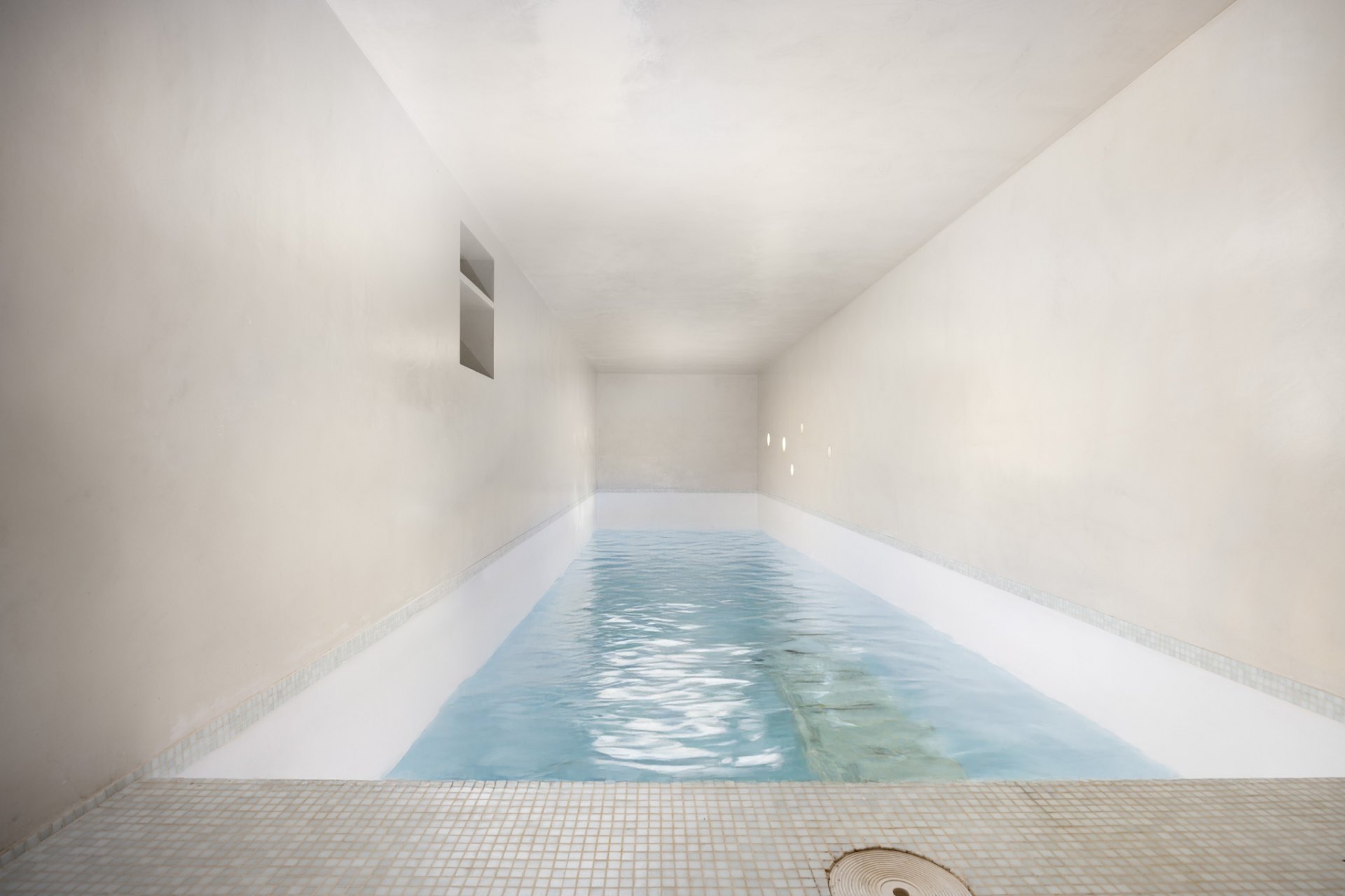 Designer villa where light, architecture, and wellbeing flow in perfect harmony