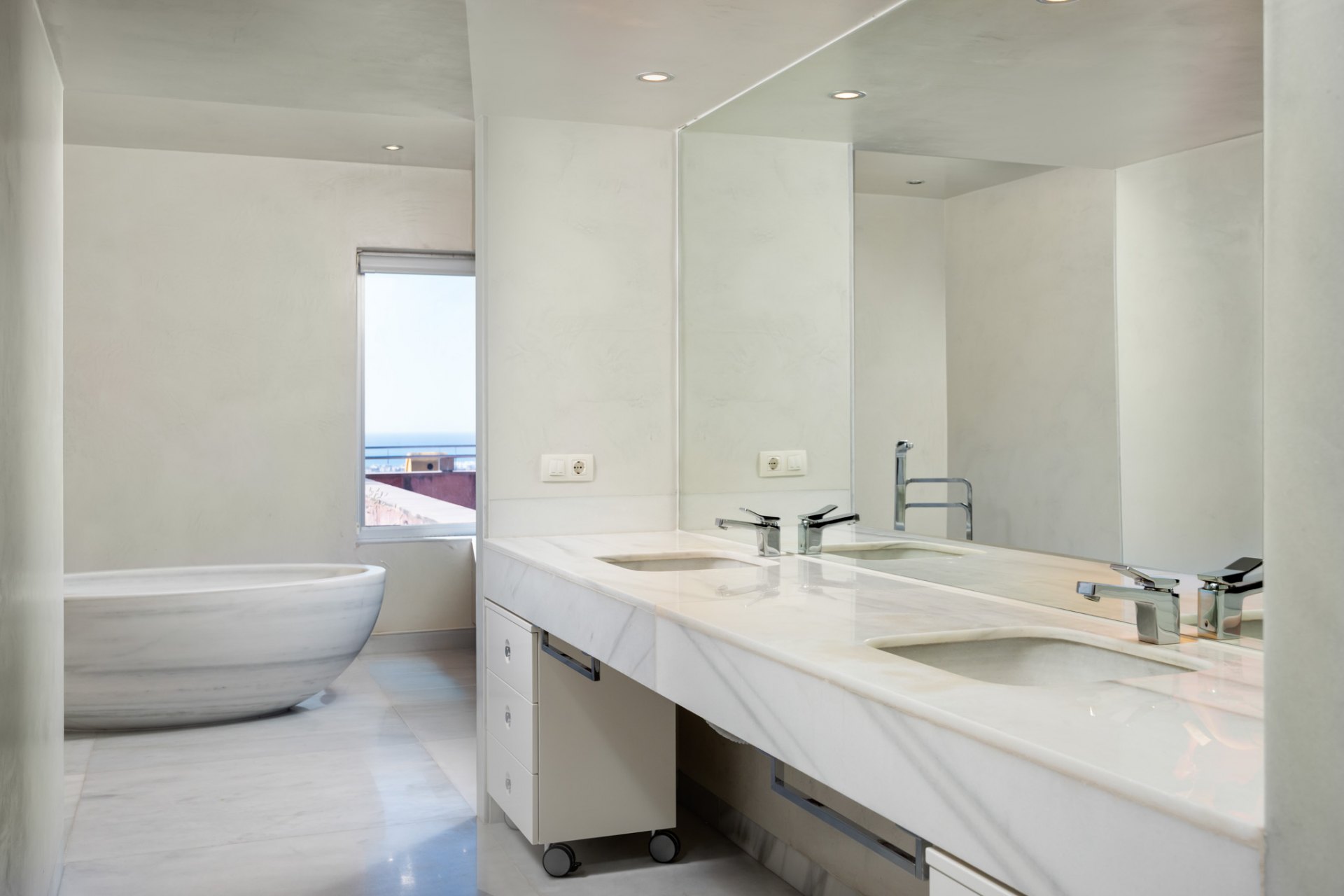 Designer villa where light, architecture, and wellbeing flow in perfect harmony