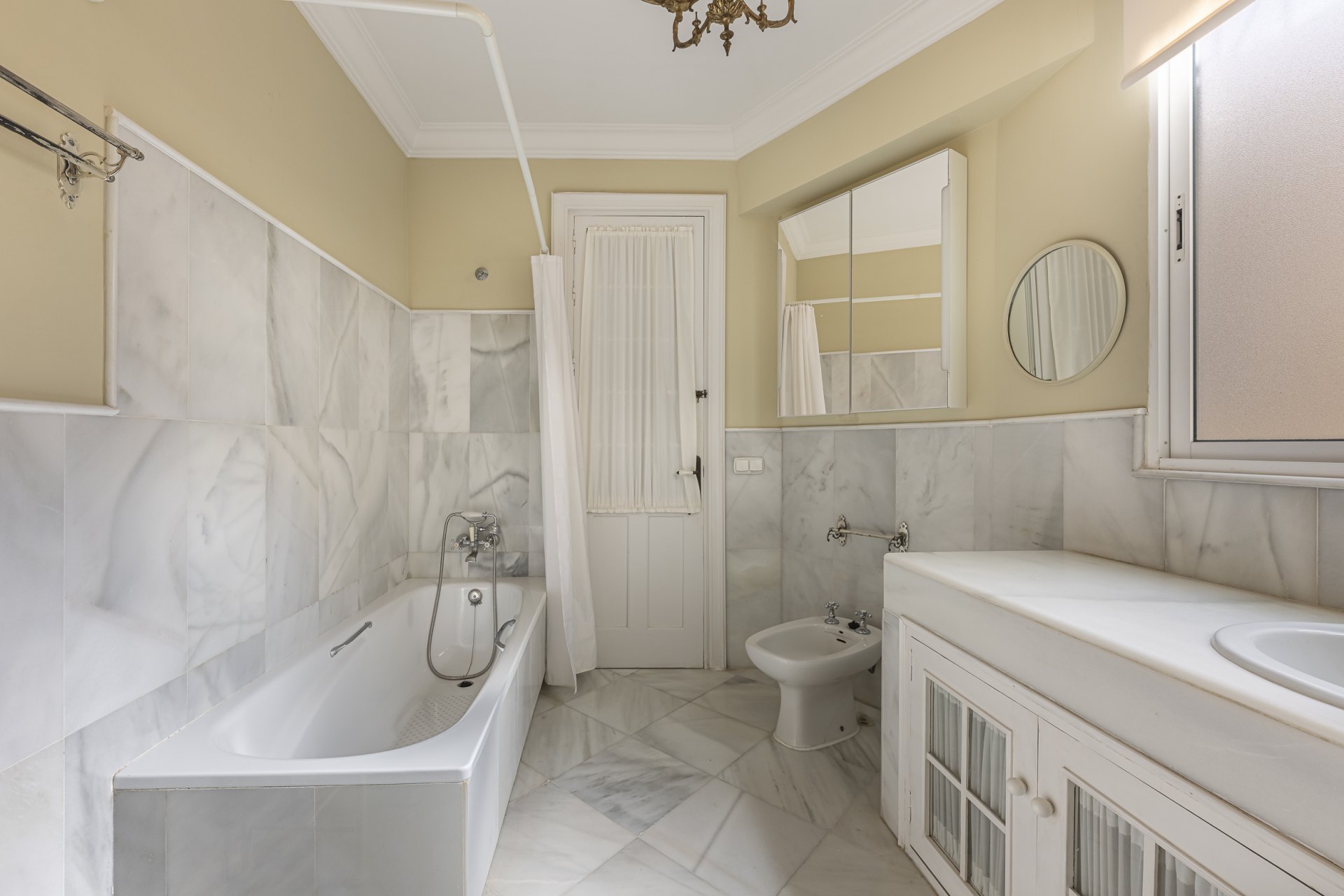 Architectural gem by Strachan on the iconic Paseo de Reding, east Málaga