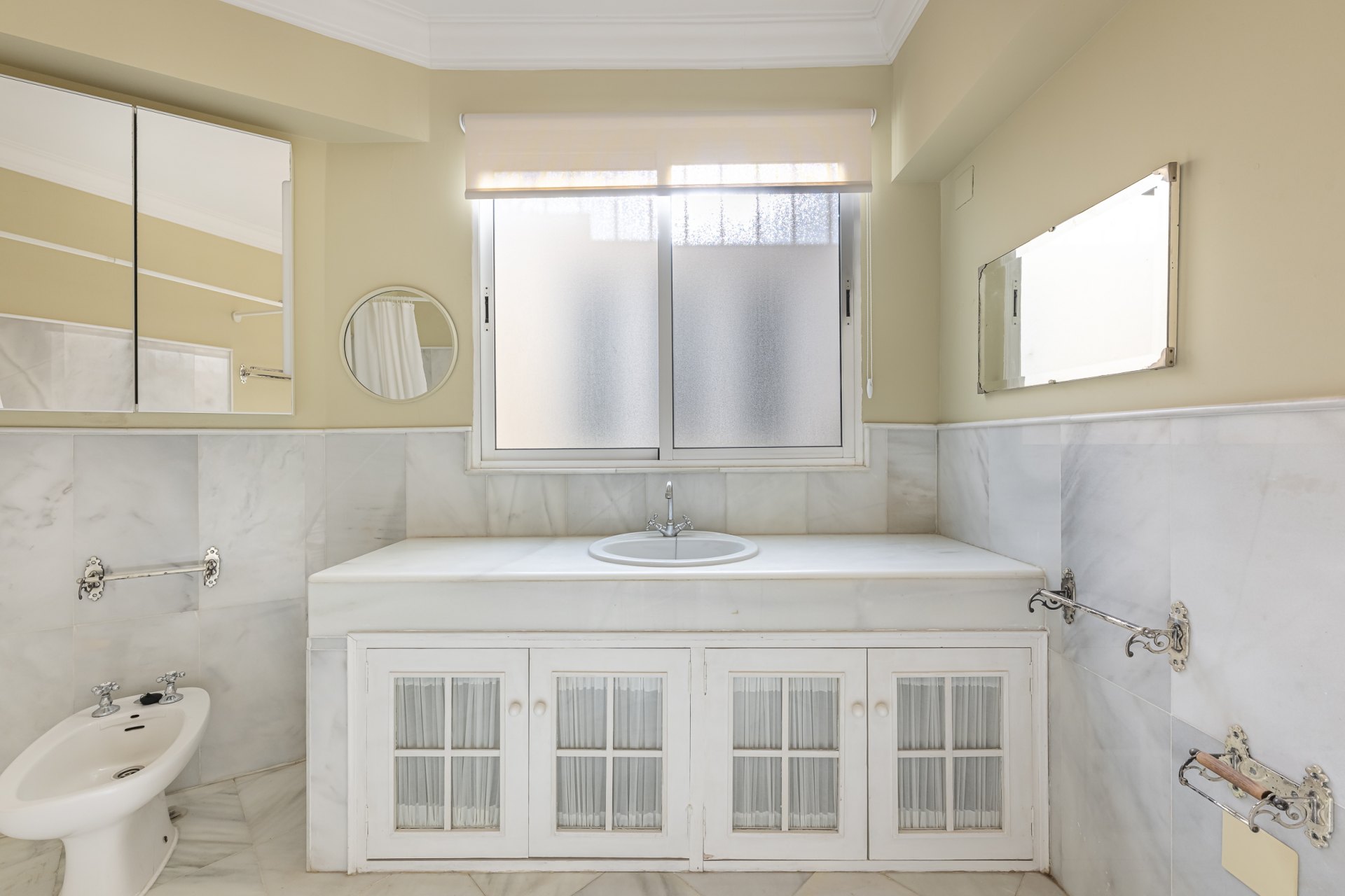 Architectural gem by Strachan on the iconic Paseo de Reding, east Málaga