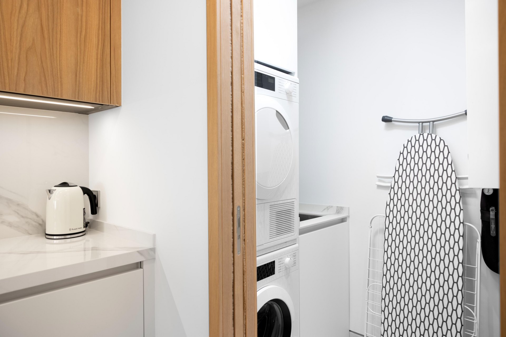 Luxury Beachfront Apartment in Málaga – Pacífico 115