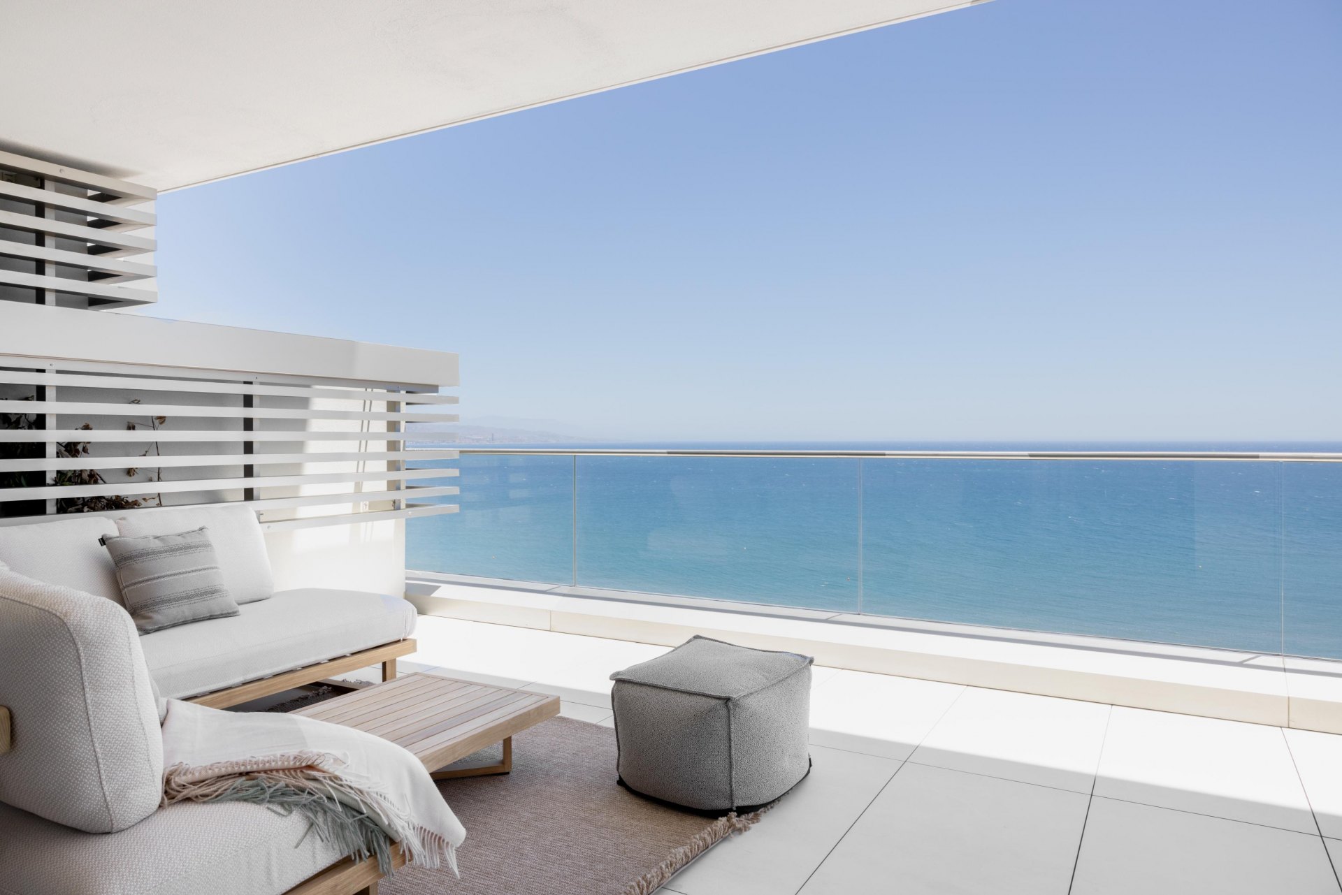 Luxury Beachfront Apartment in Málaga – Pacífico 115