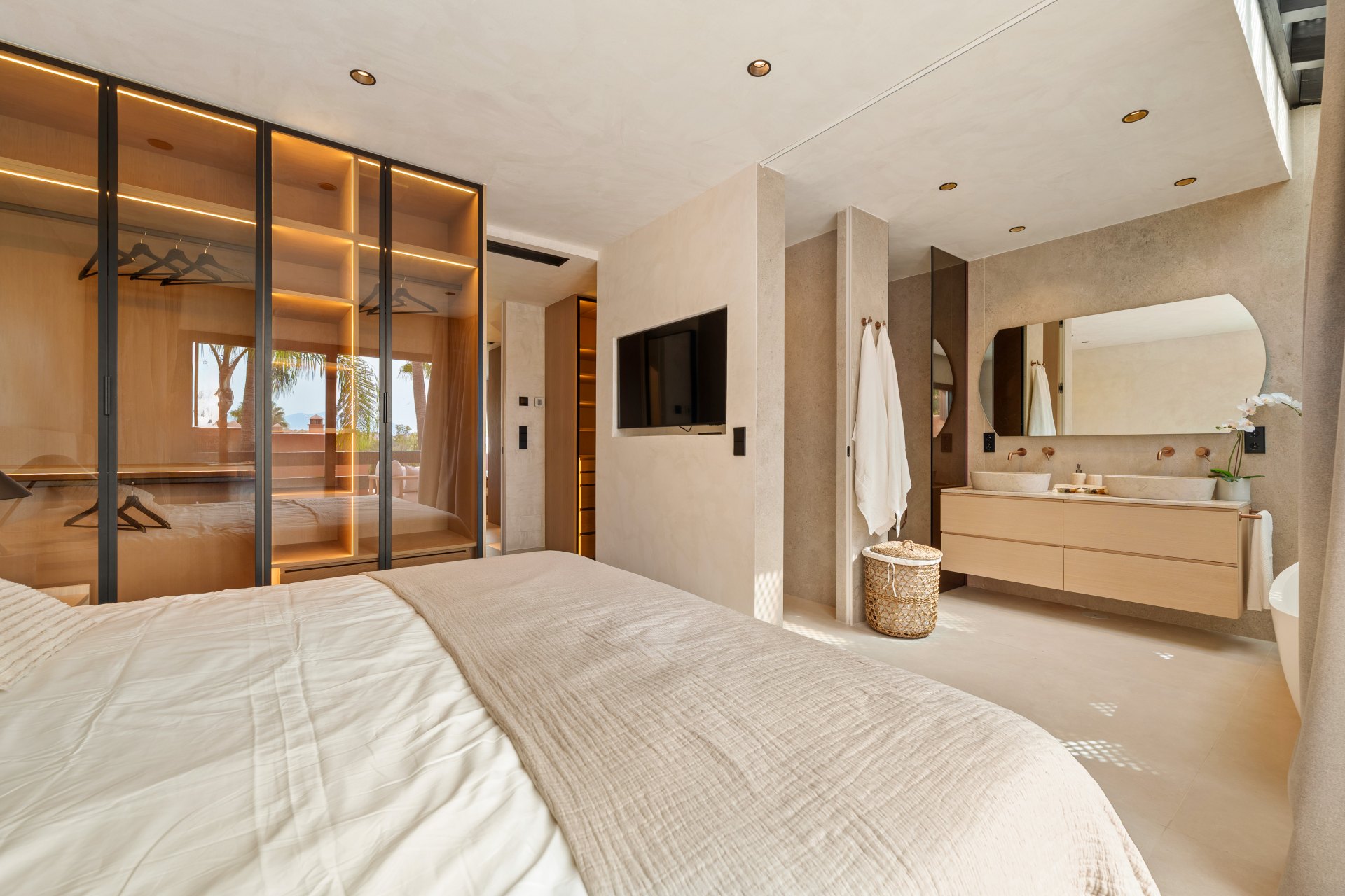 Impeccably renovated townhouse situated in the prestigious Golden Mile, Marbella